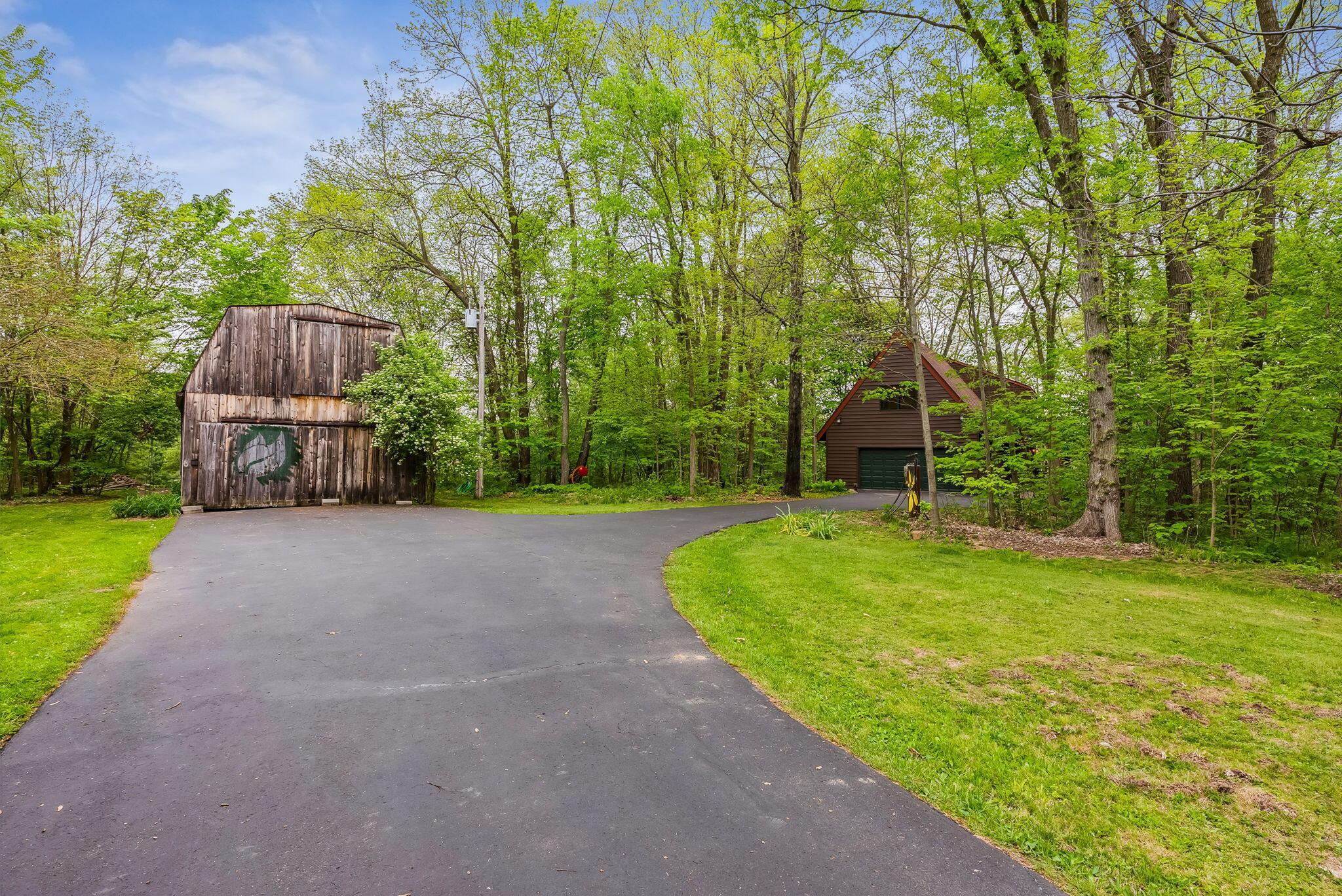 8641 Porter Central Road