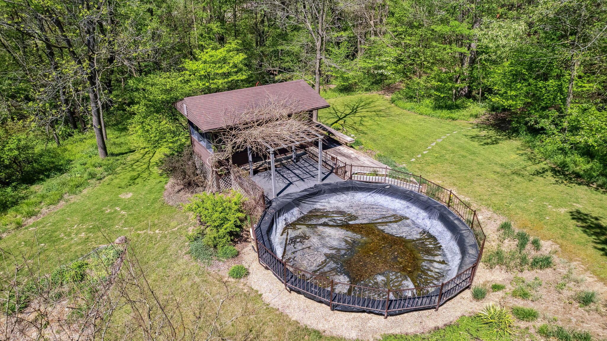 8641 Porter Central Road