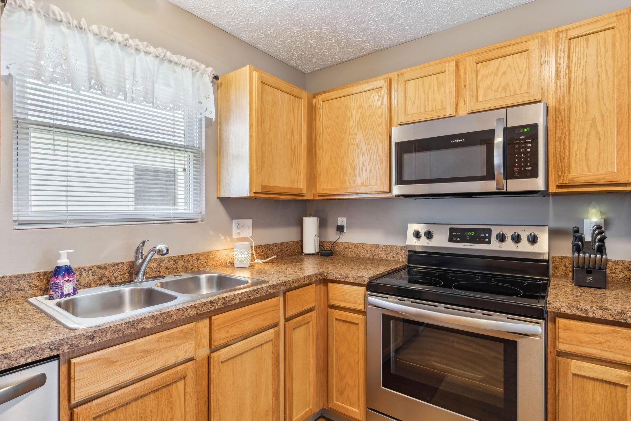 7818 Candytuft Street, 332