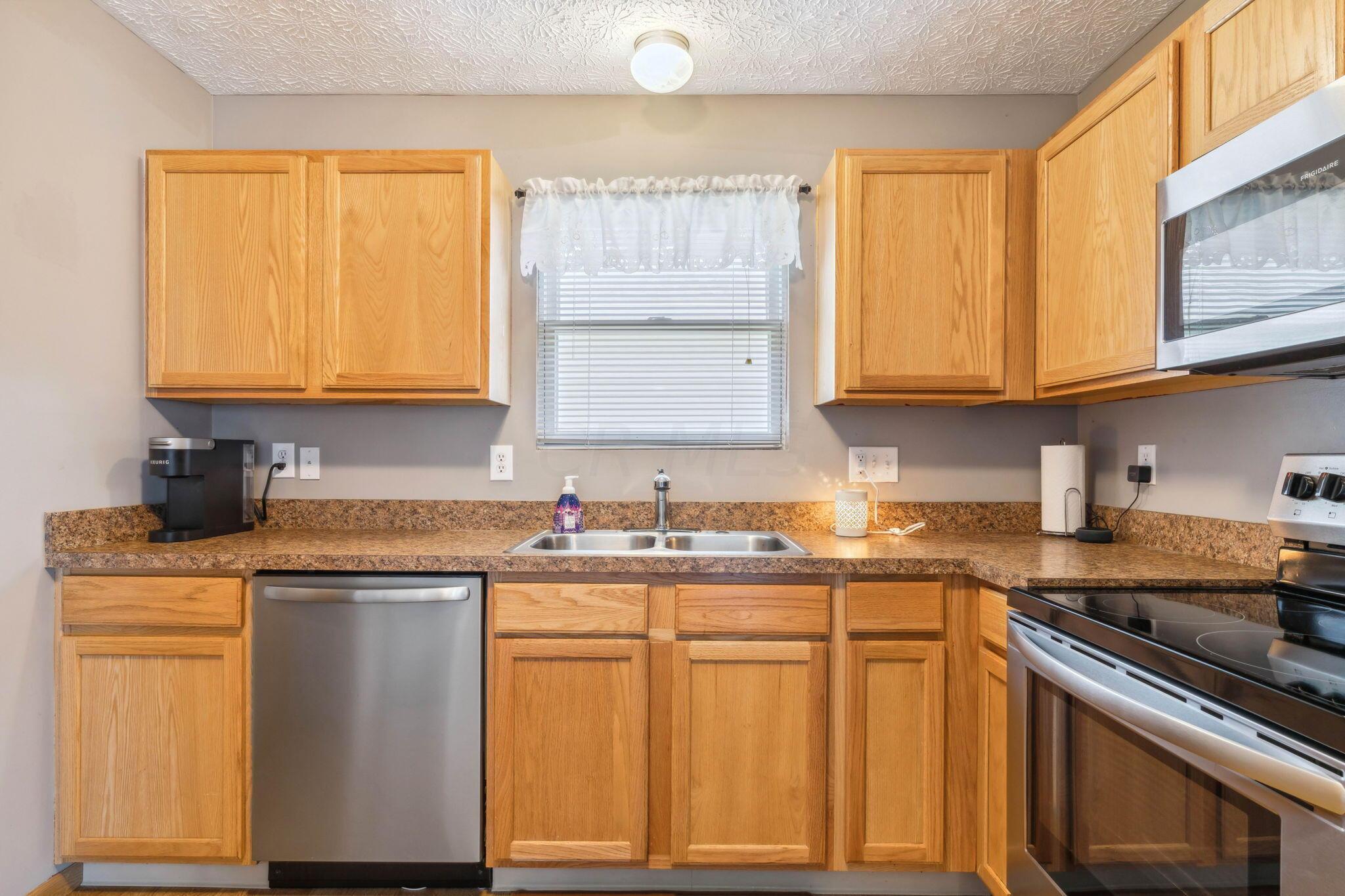 7818 Candytuft Street, 332