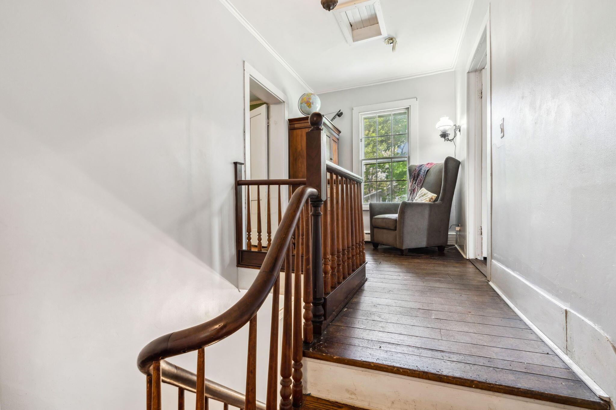 31 W Plum Street