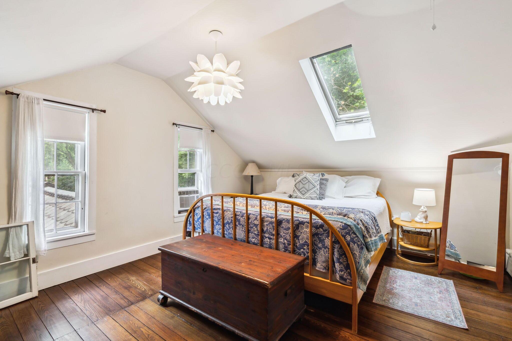 31 W Plum Street