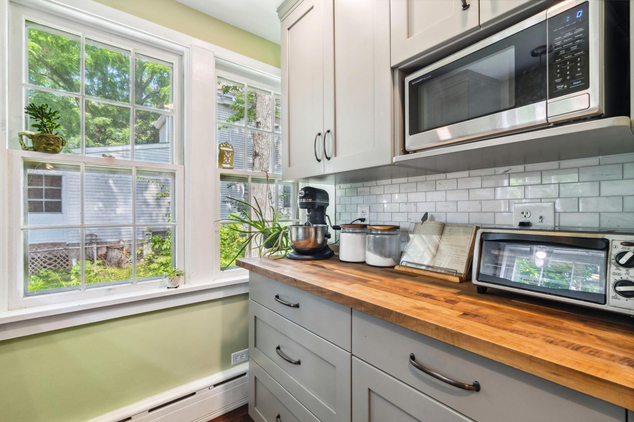 31 W Plum Street