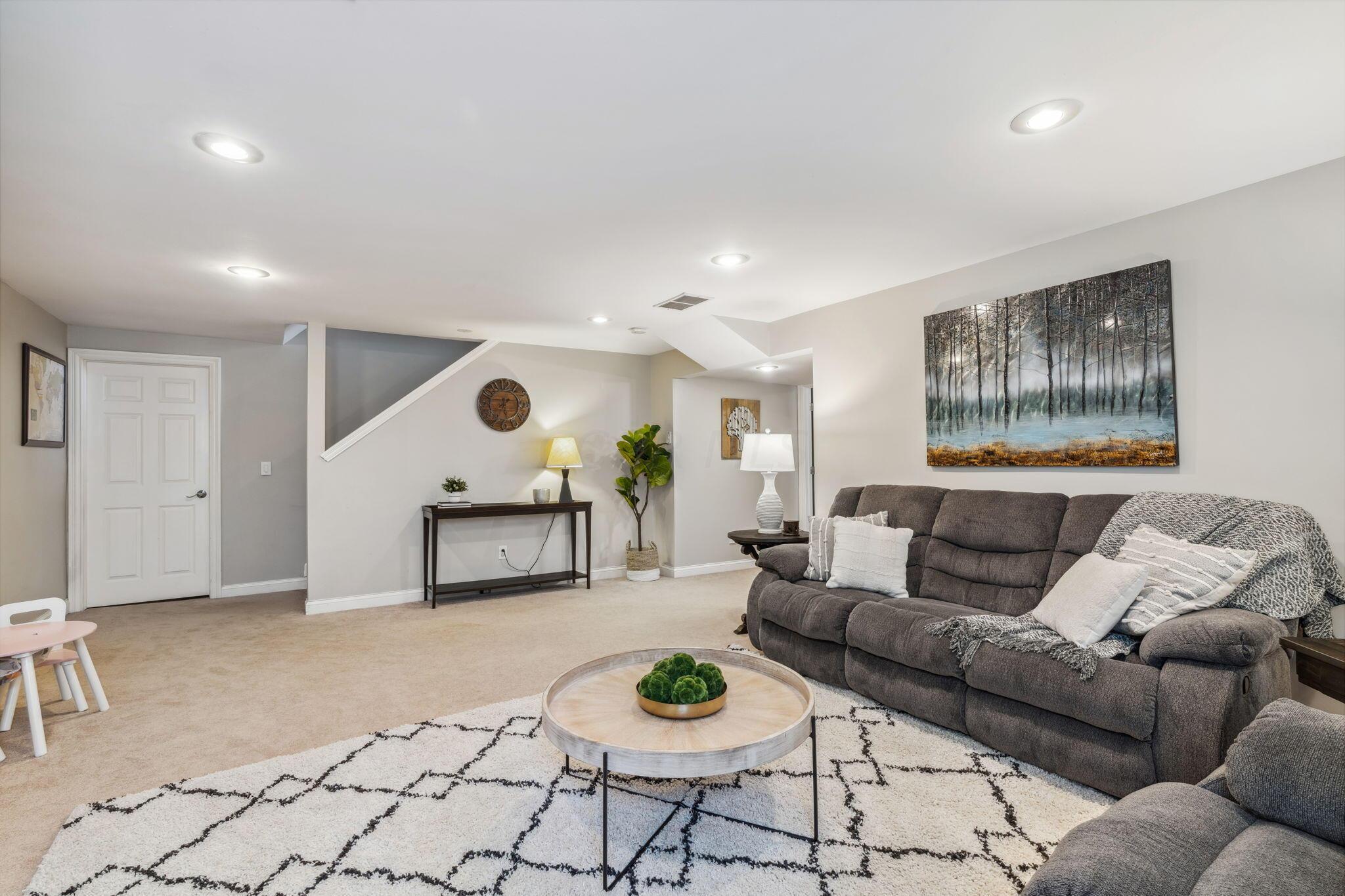 3574 Head Of Pond Road