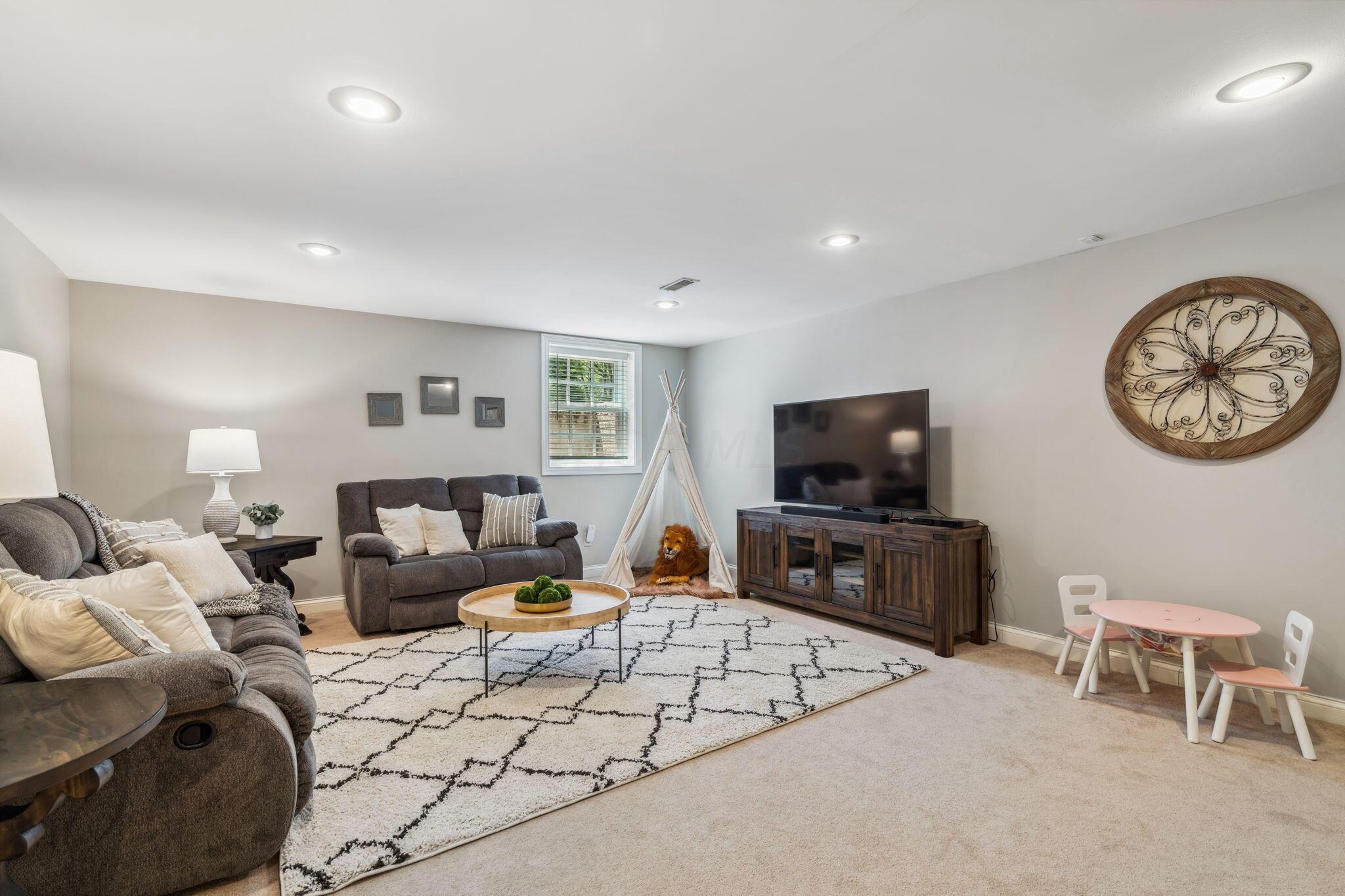 3574 Head Of Pond Road