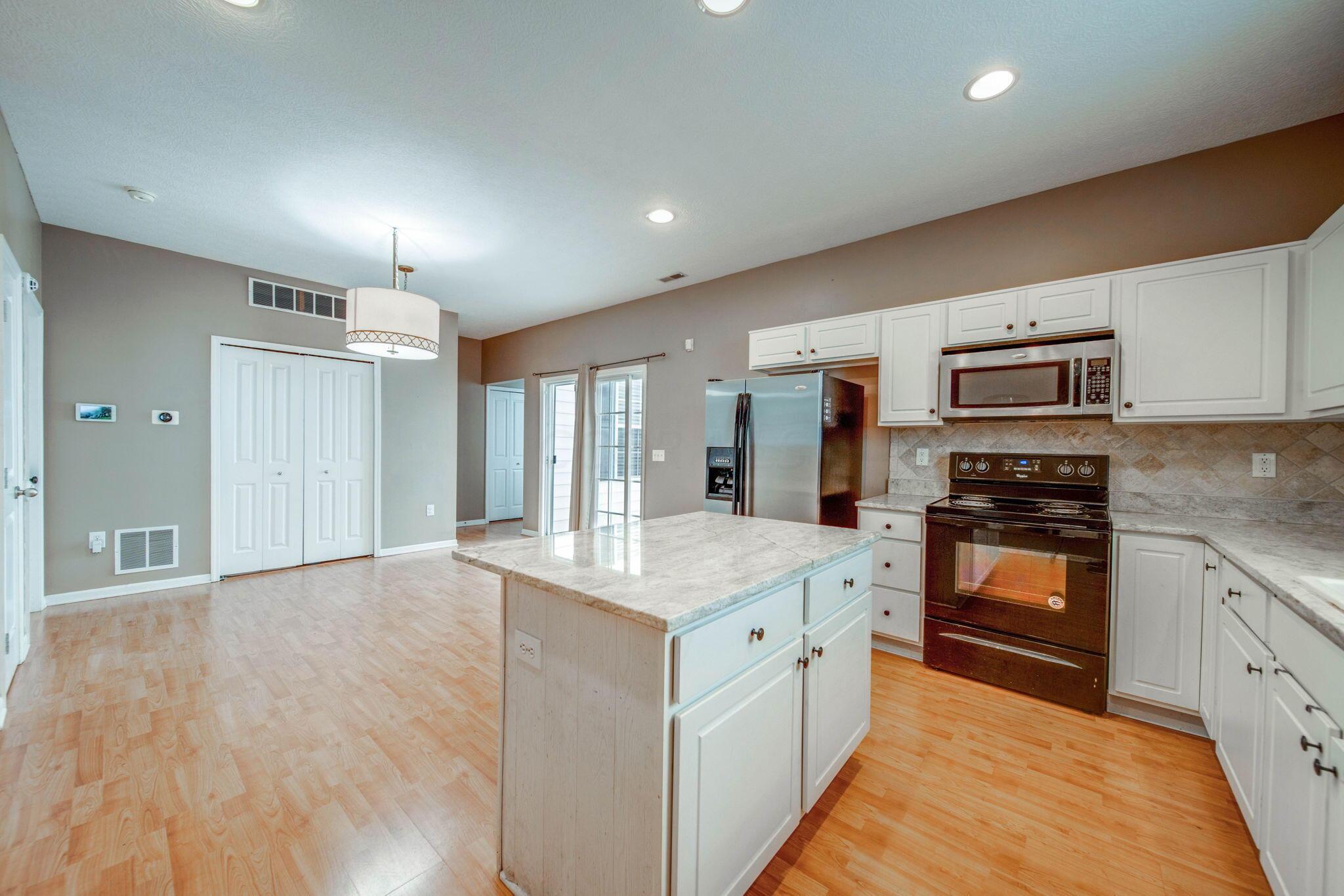 4048 Peregrine Pass Drive