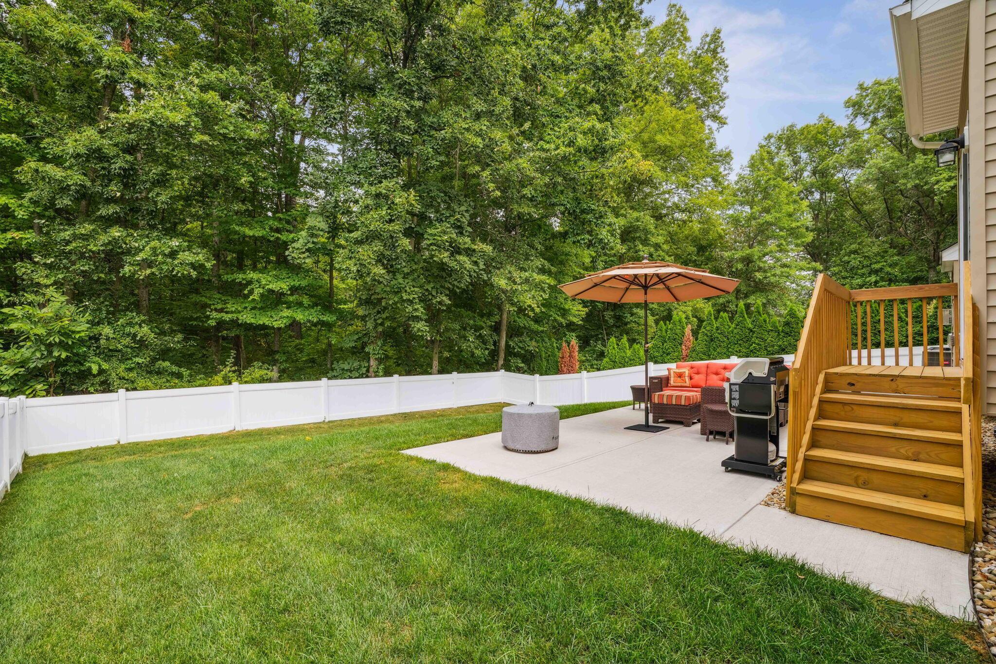 6882 Brooklyn Heights Road