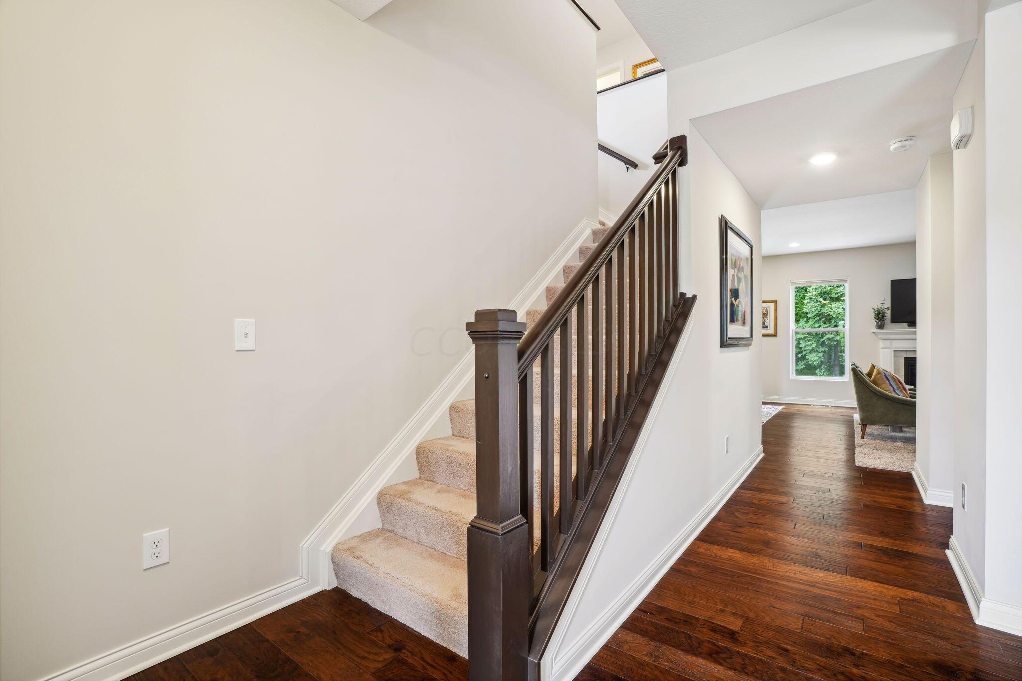 6882 Brooklyn Heights Road
