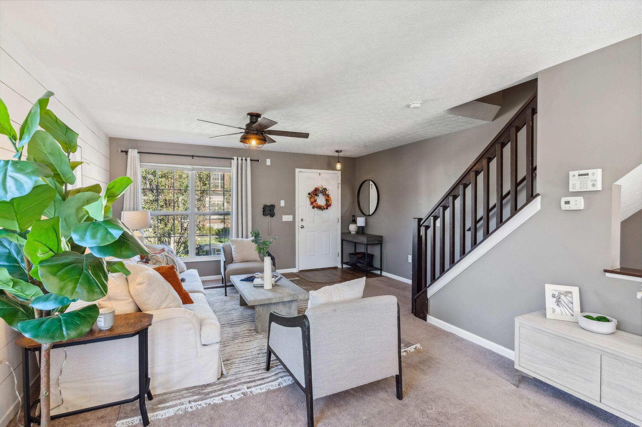 6237 Needletail Road, 32
