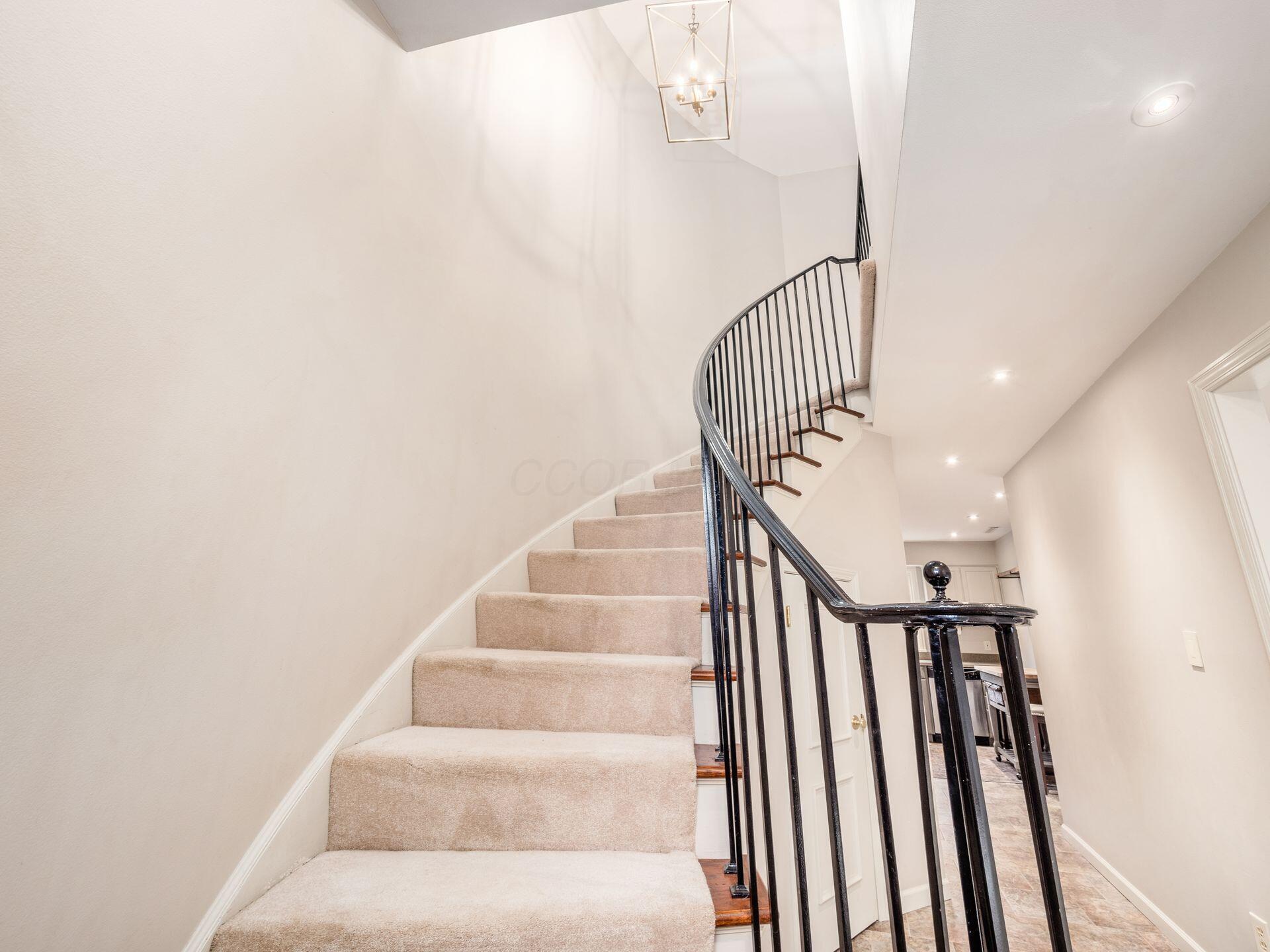 2862 Chateau Circle, 99