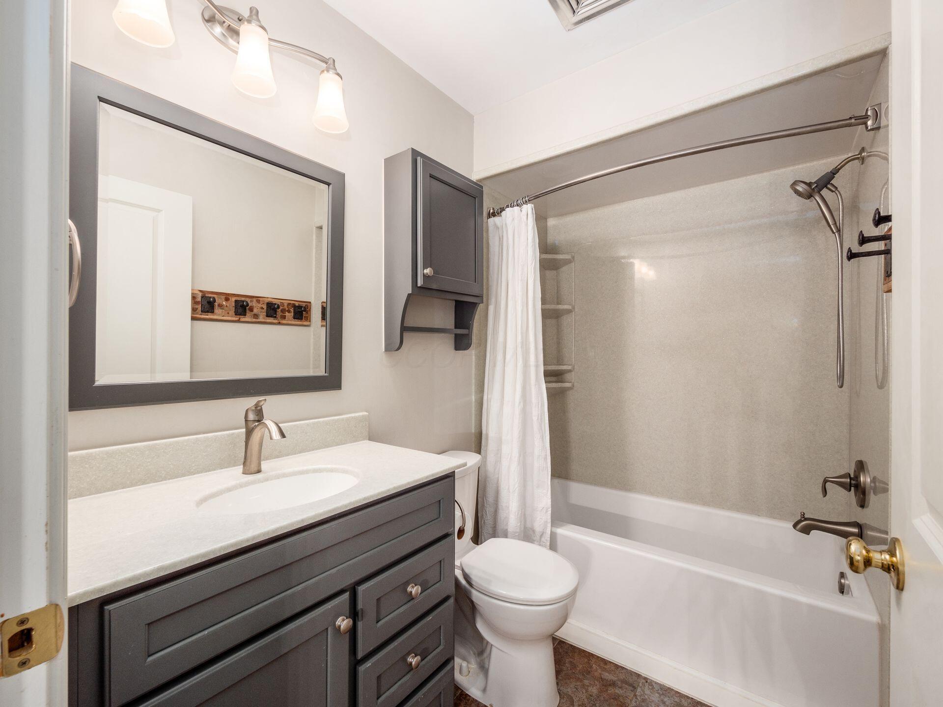 2862 Chateau Circle, 99