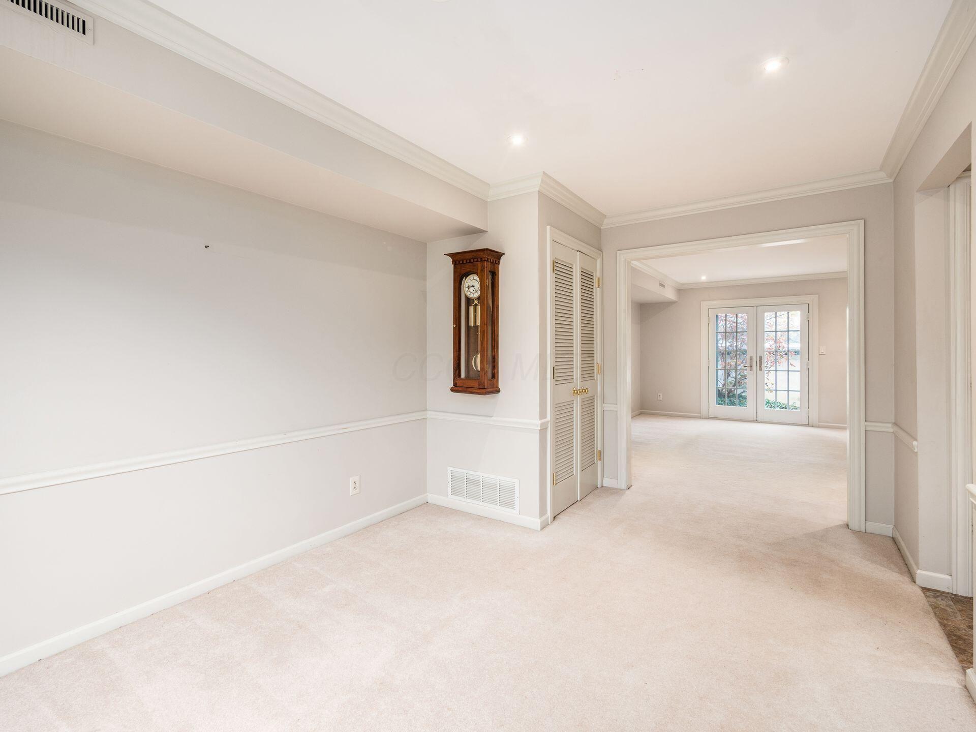 2862 Chateau Circle, 99