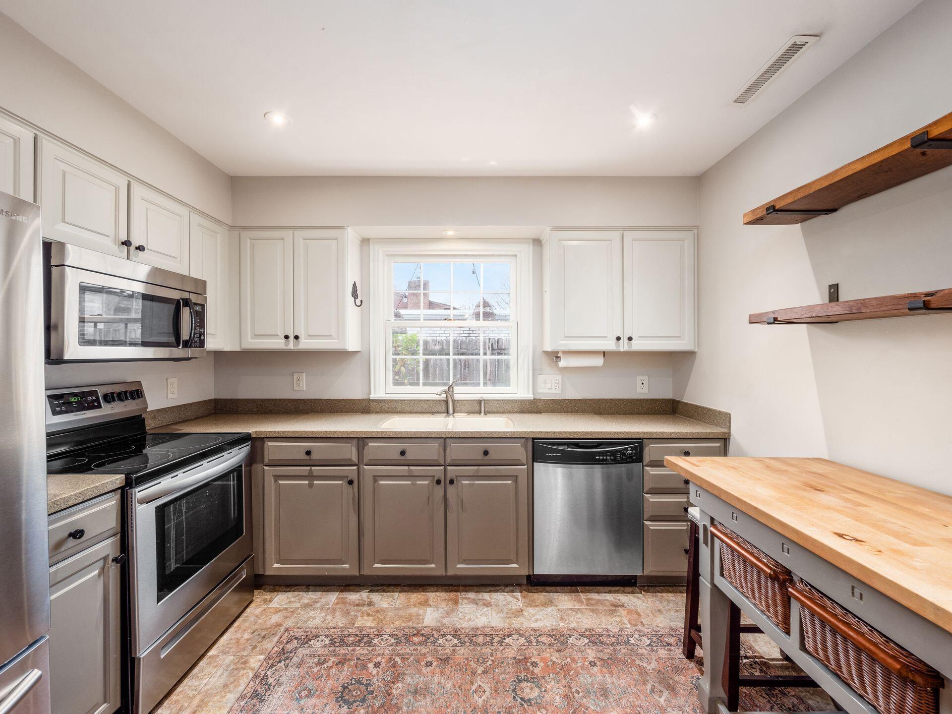 2862 Chateau Circle, 99