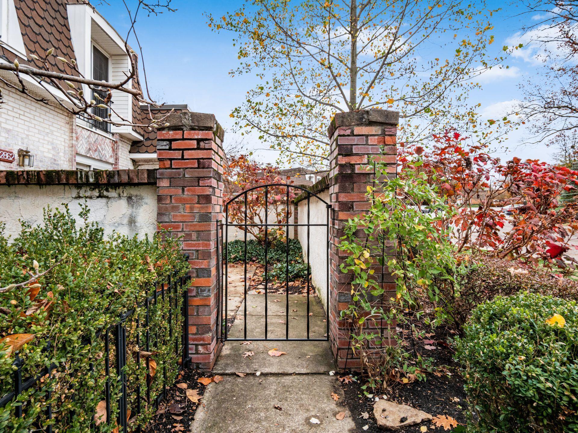 2862 Chateau Circle, 99