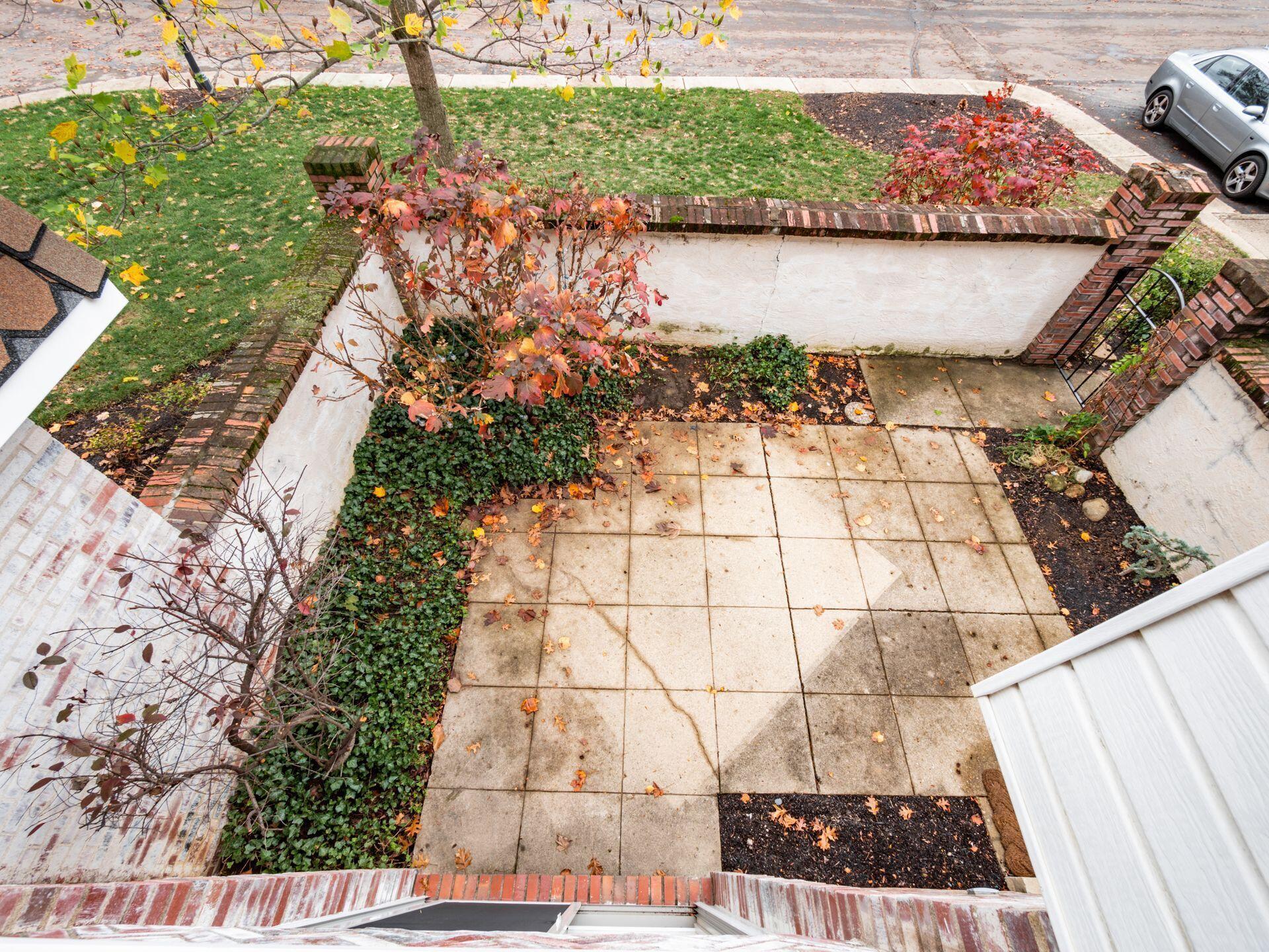 2862 Chateau Circle, 99