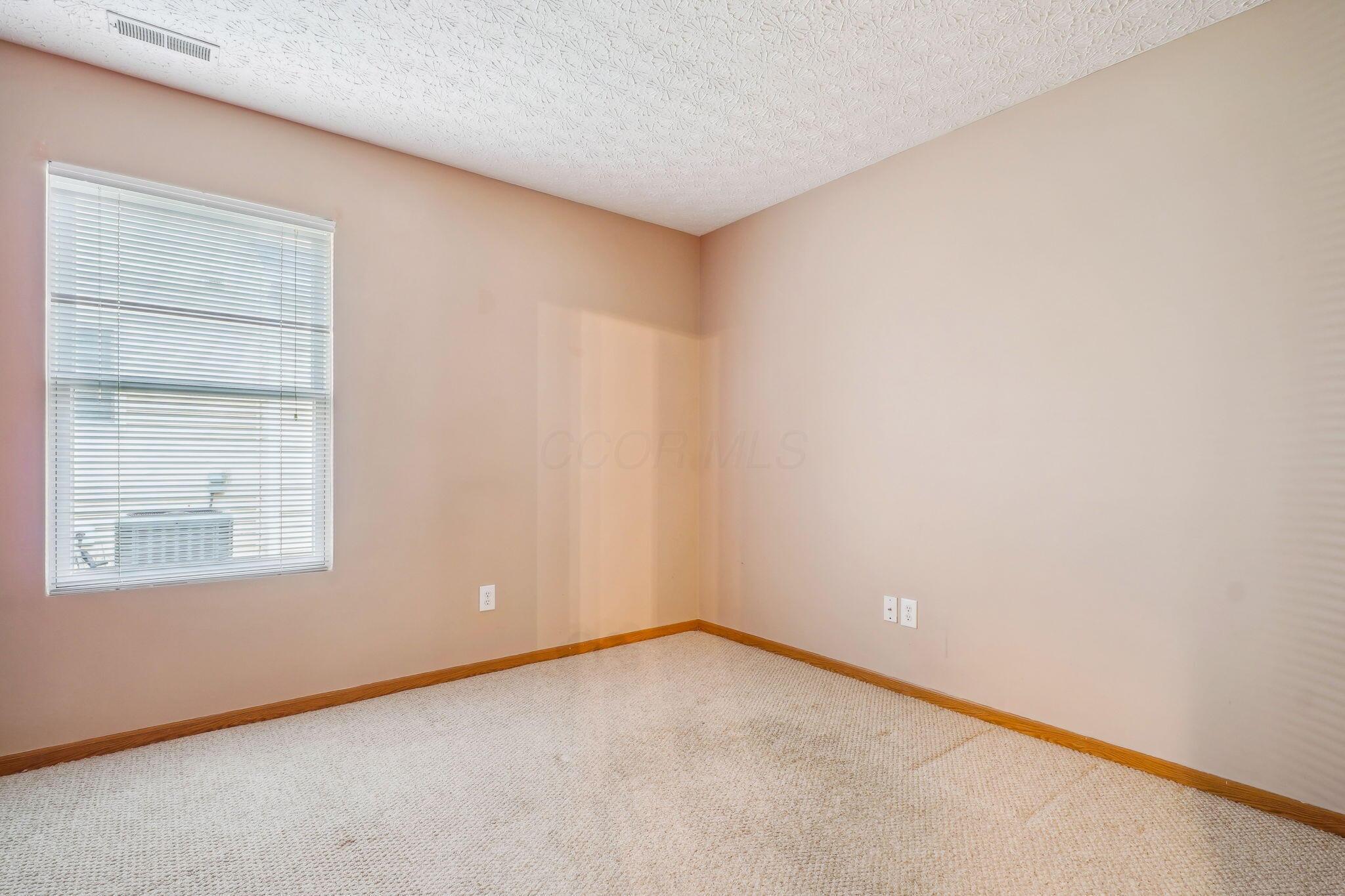 8740 Arrowtip Lane