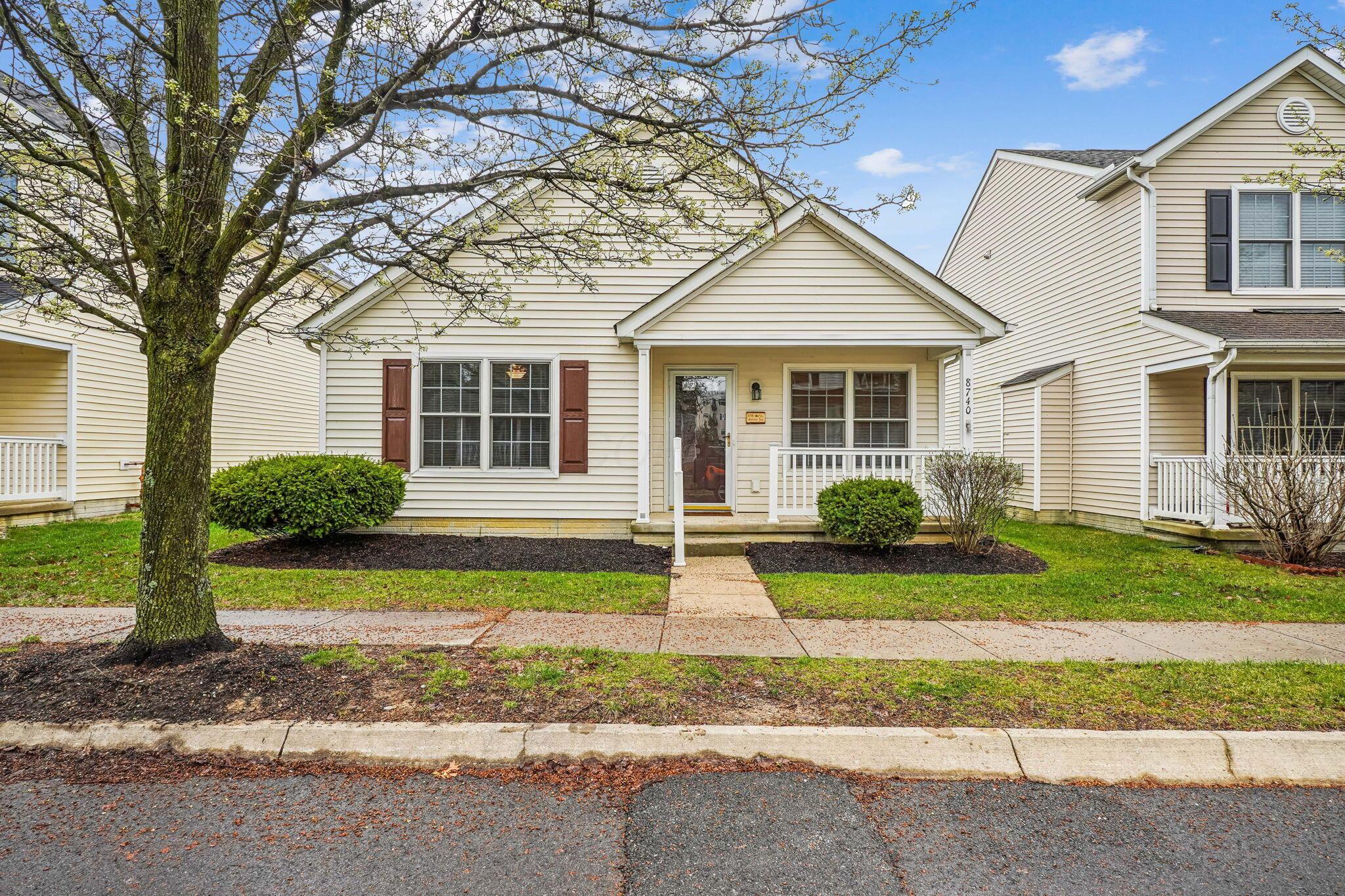 8740 Arrowtip Lane