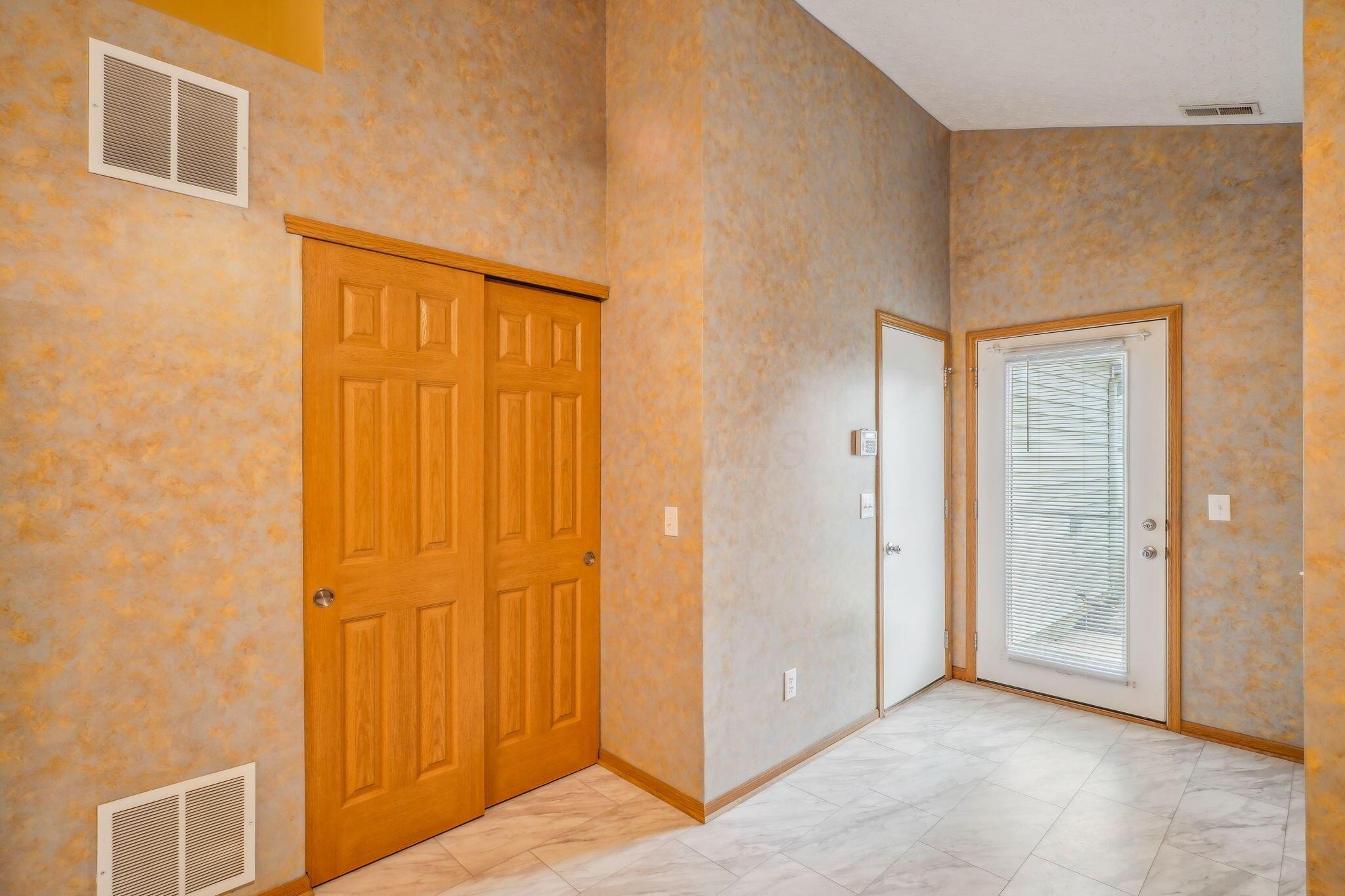 8740 Arrowtip Lane