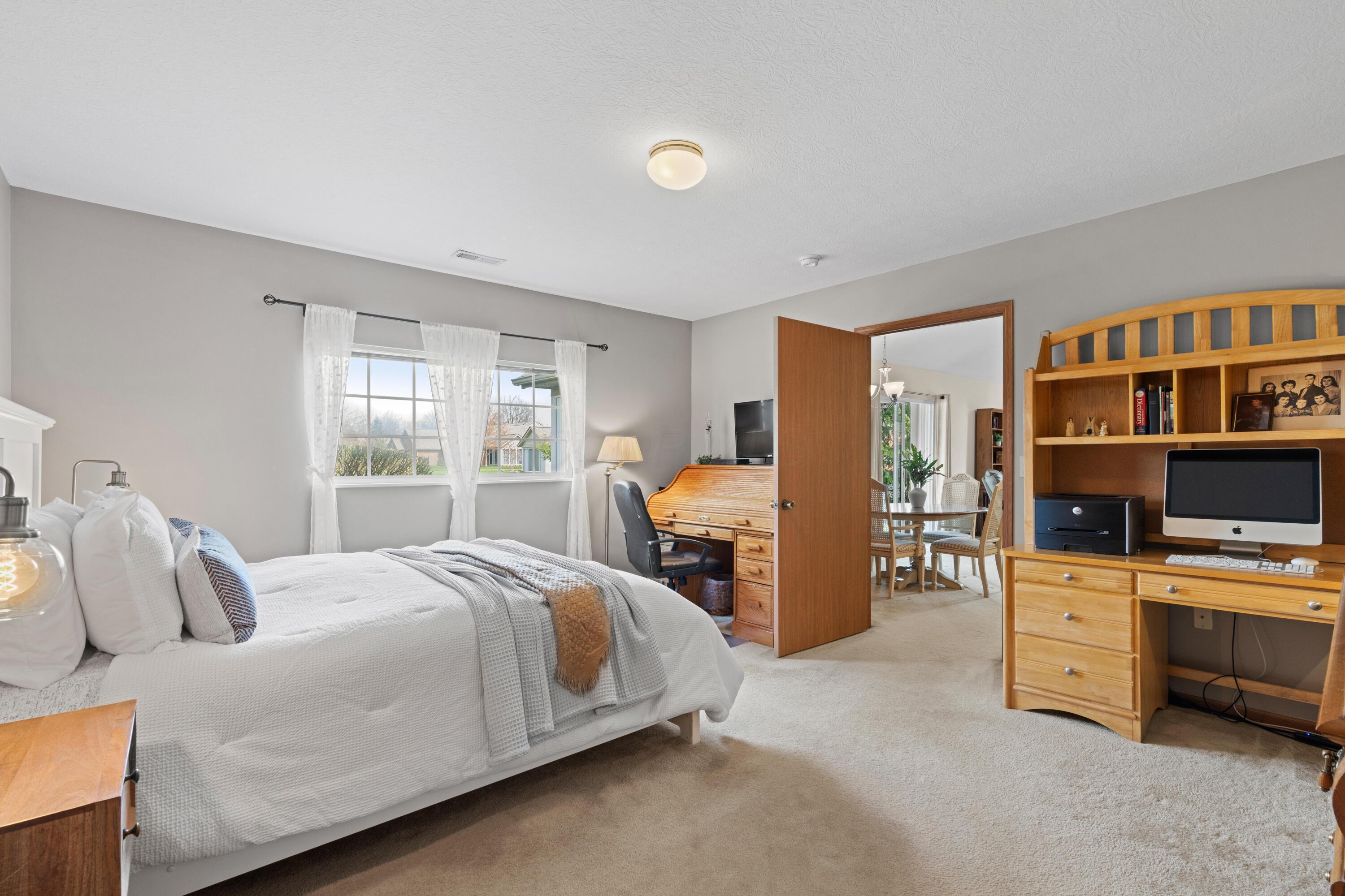 6831 Ridge Rock Drive