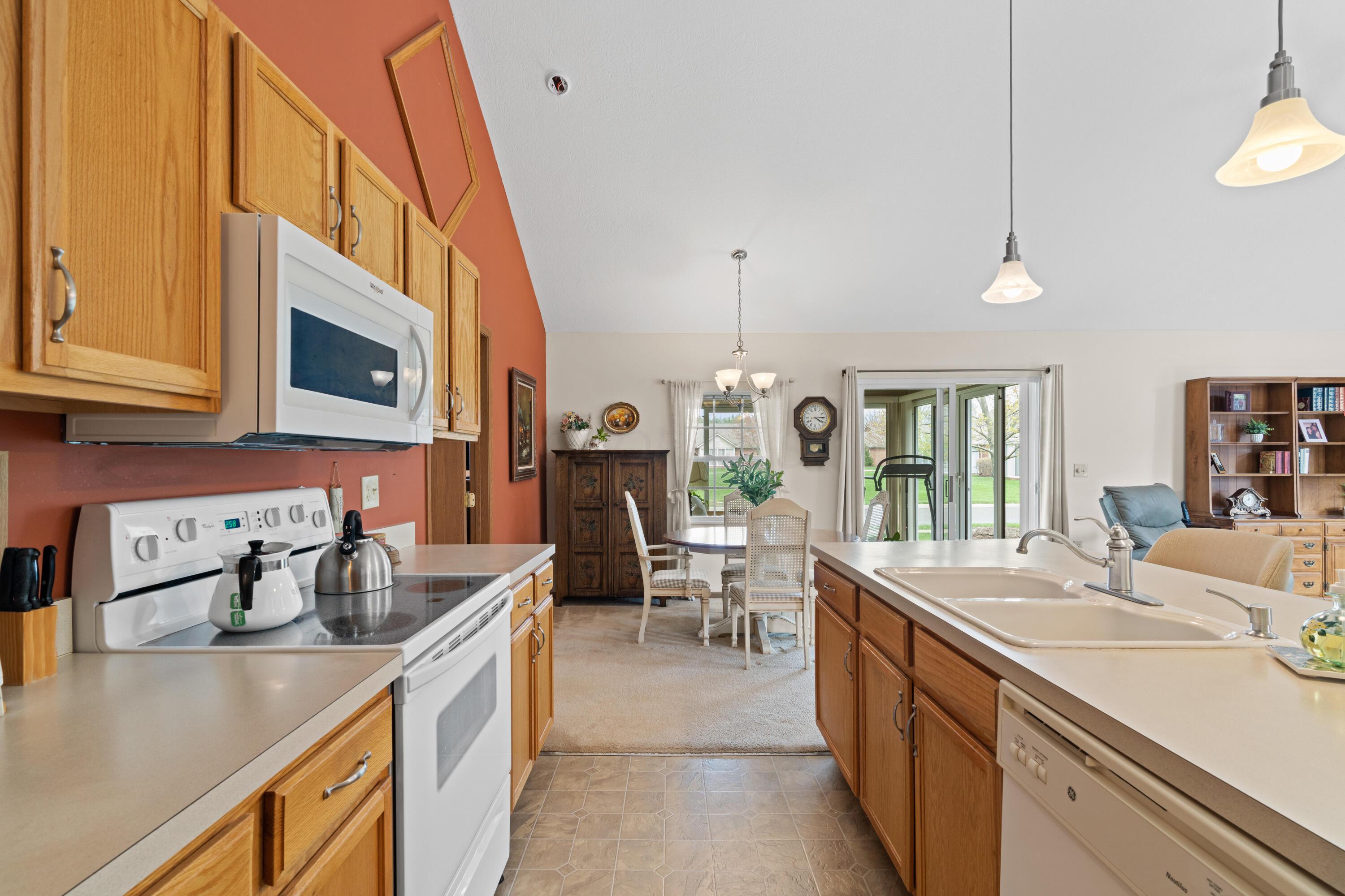 6831 Ridge Rock Drive
