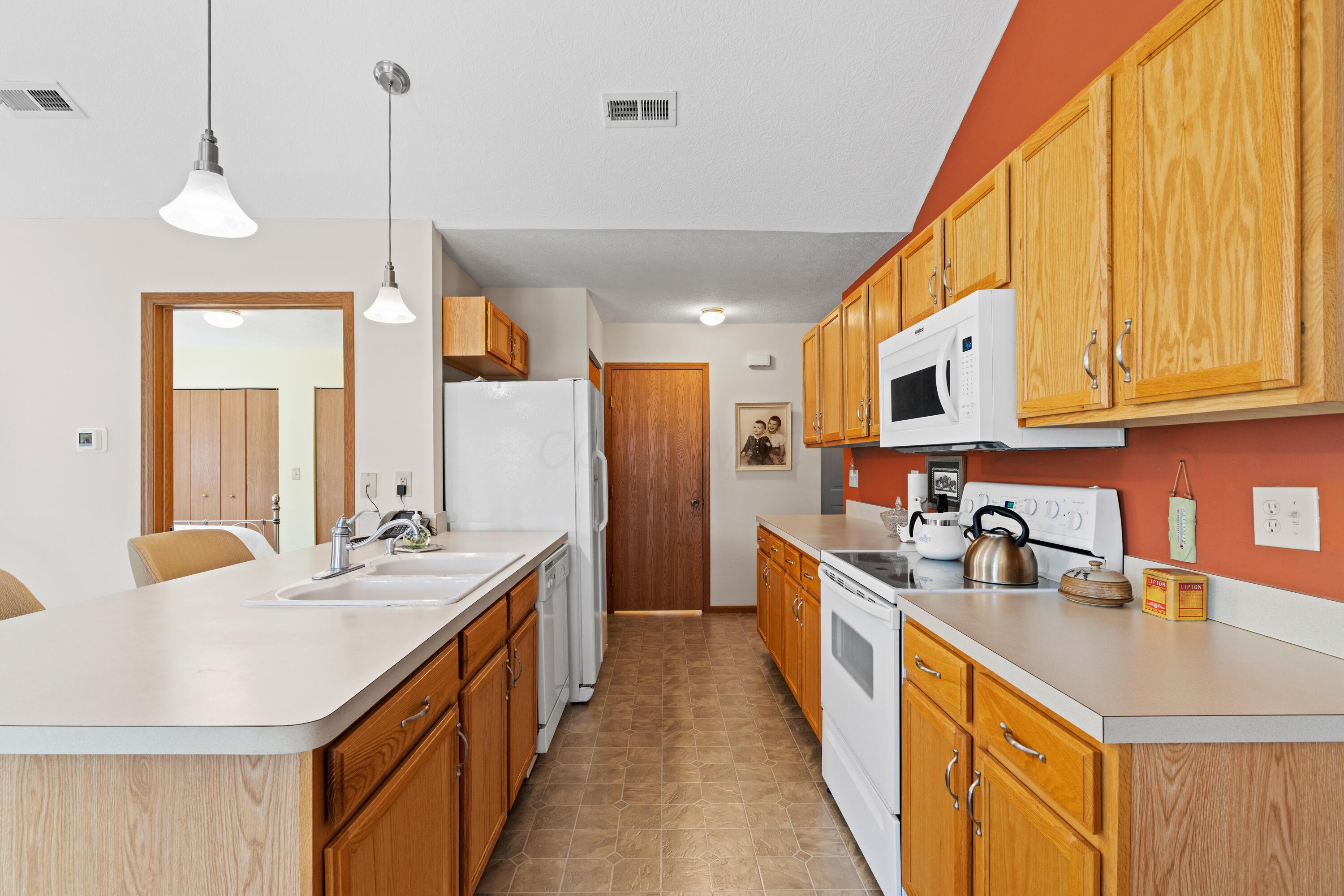 6831 Ridge Rock Drive