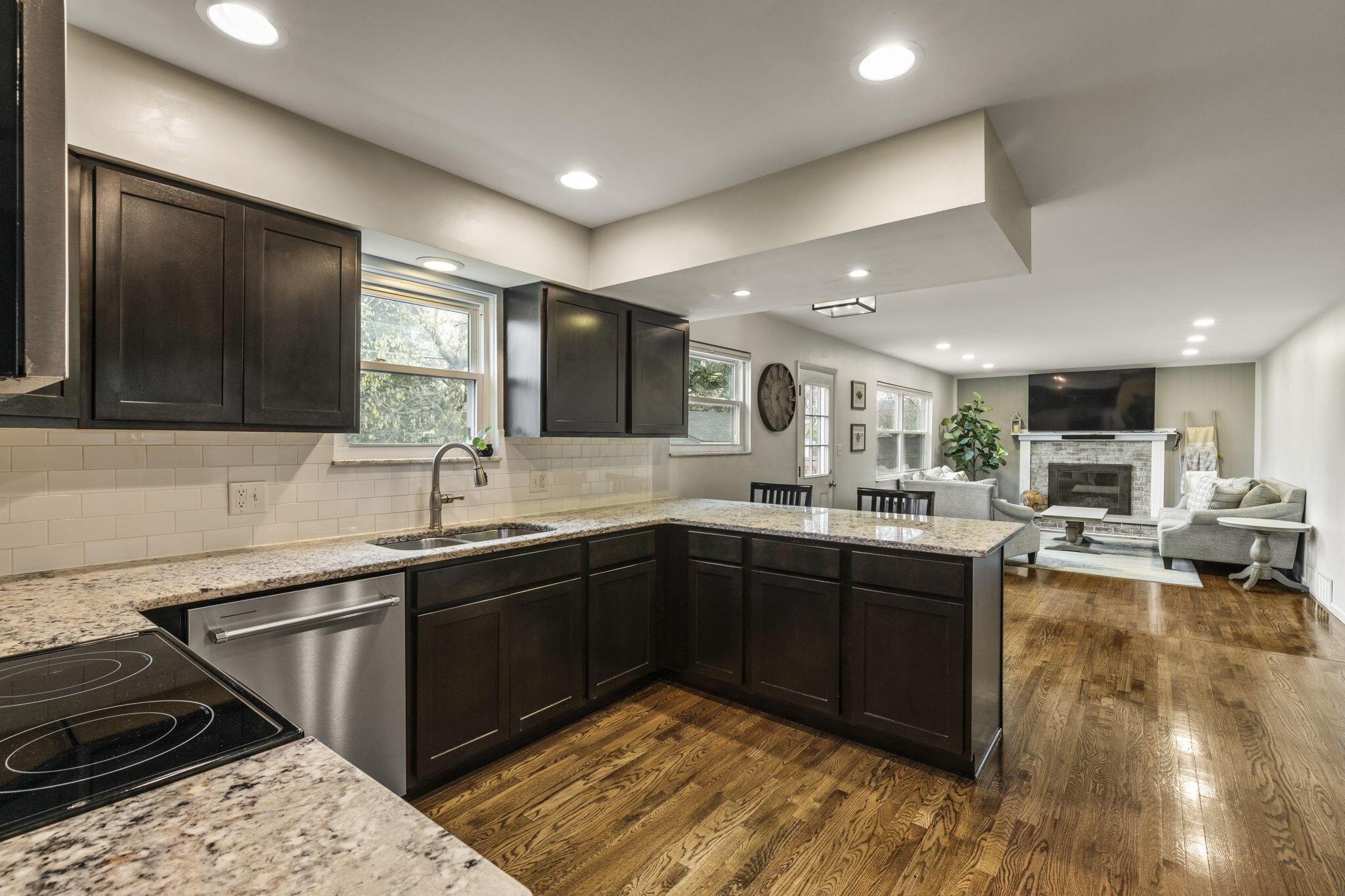 578 Glenridge Place