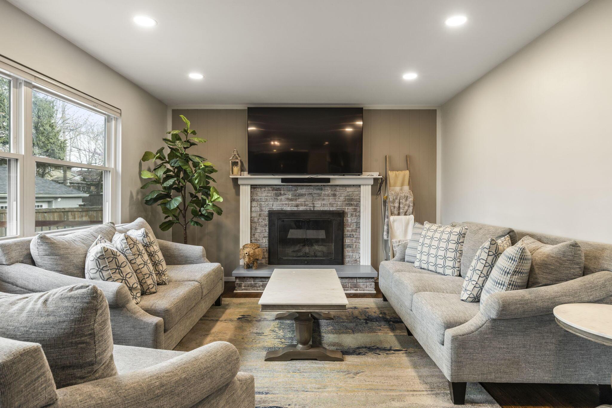 578 Glenridge Place