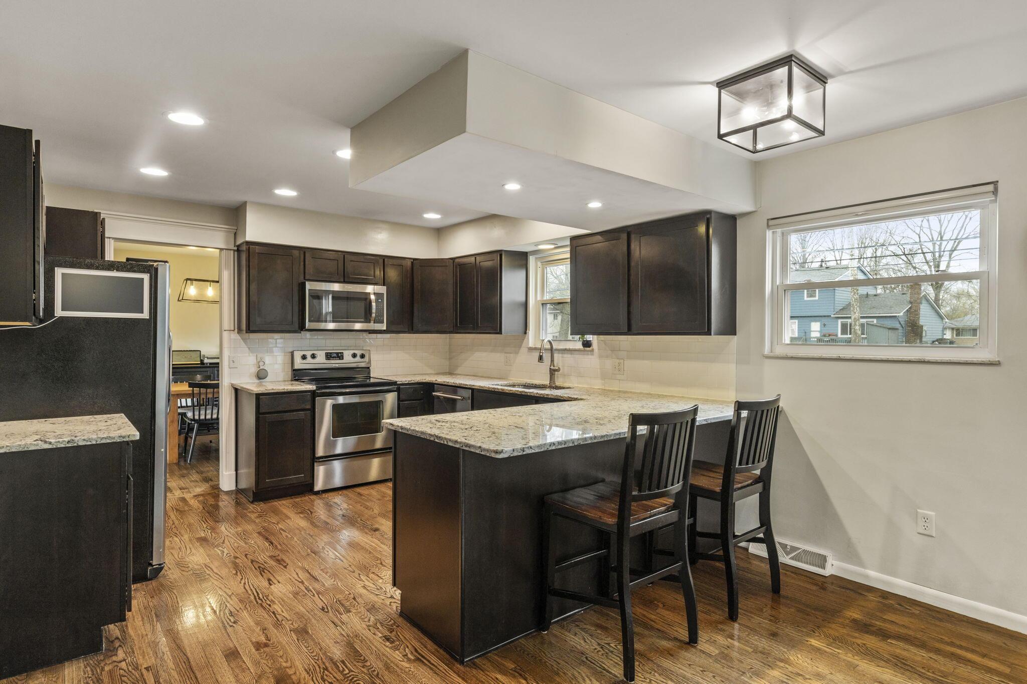 578 Glenridge Place