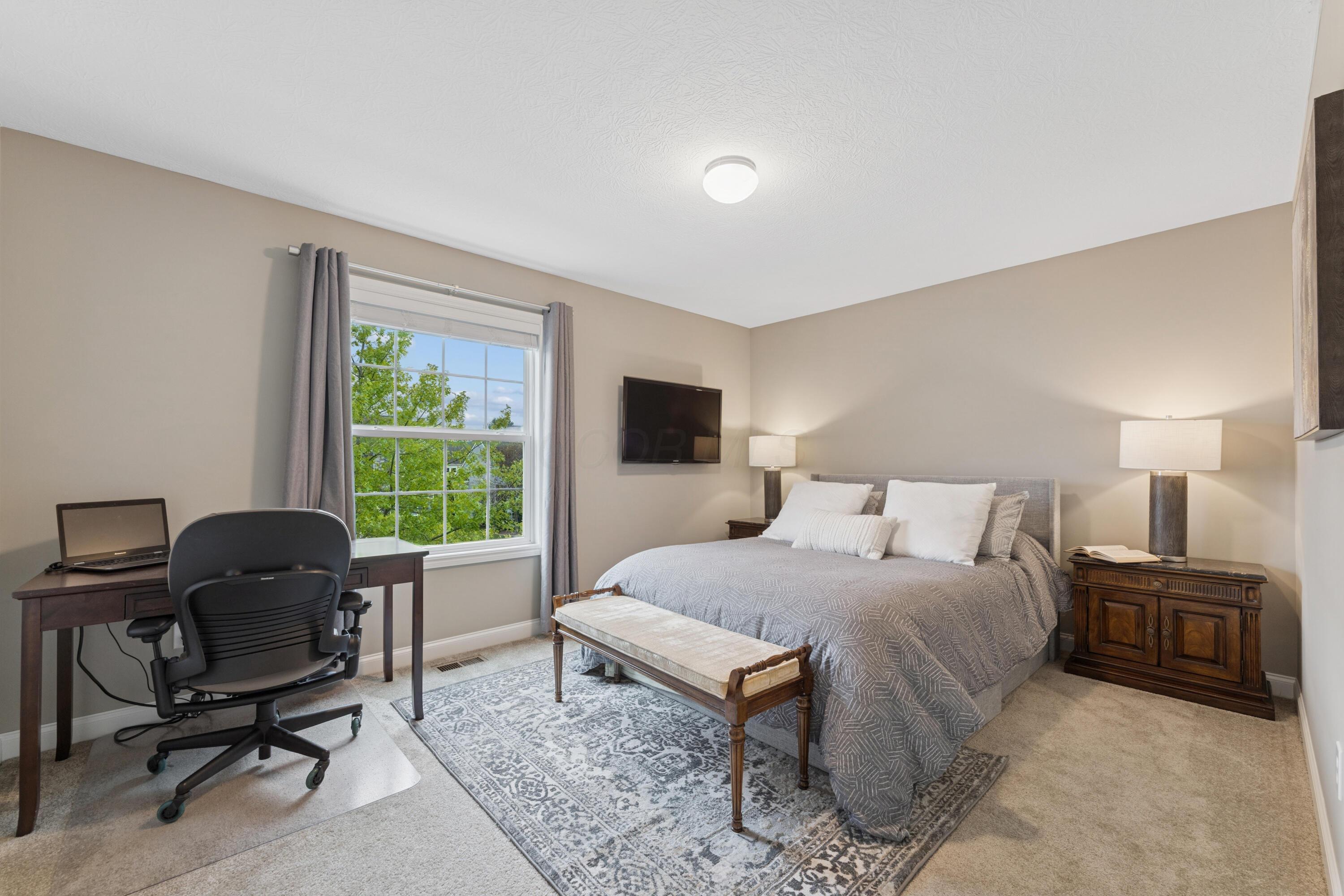 670 Sunbury Meadows Drive