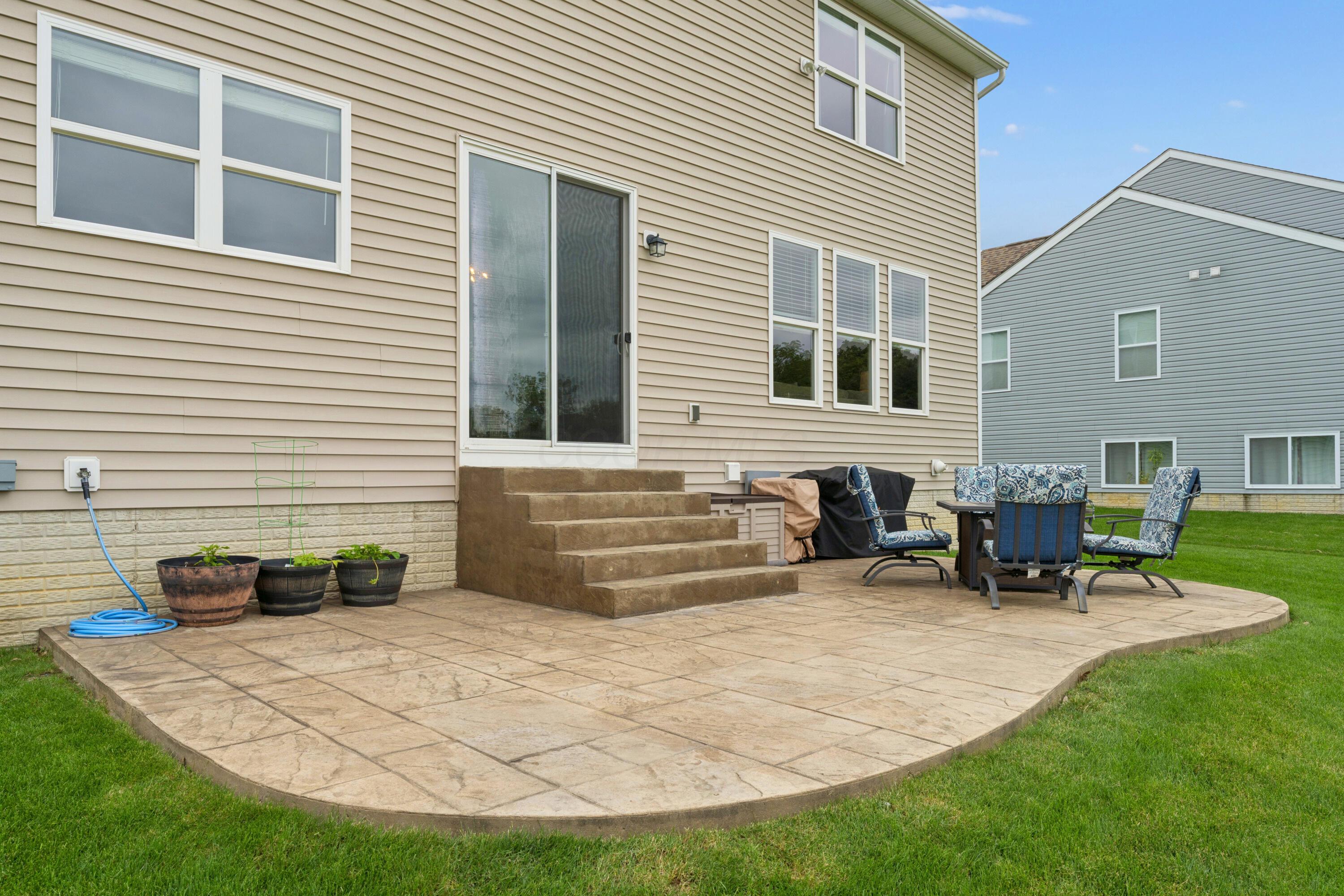 670 Sunbury Meadows Drive