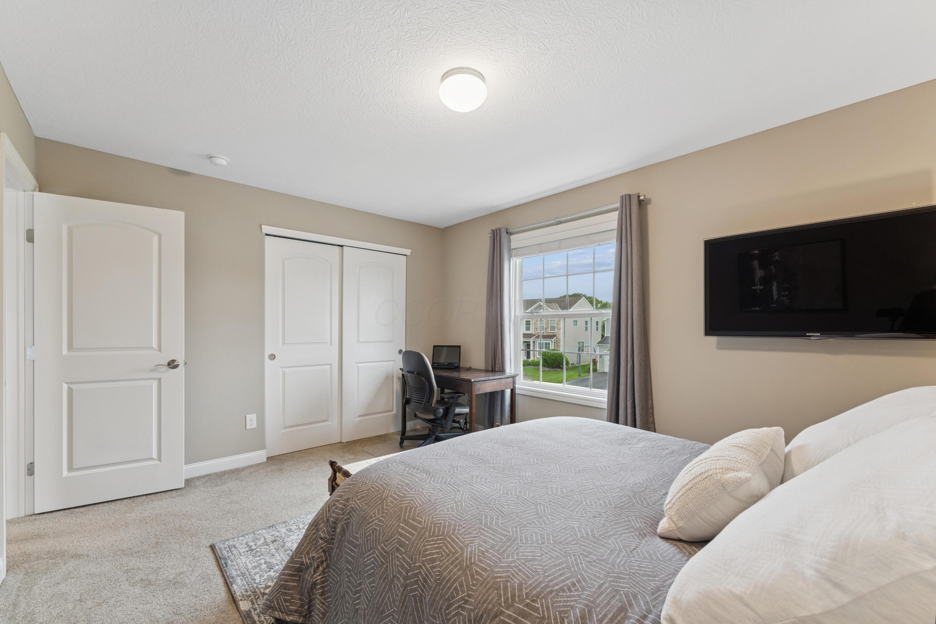 670 Sunbury Meadows Drive