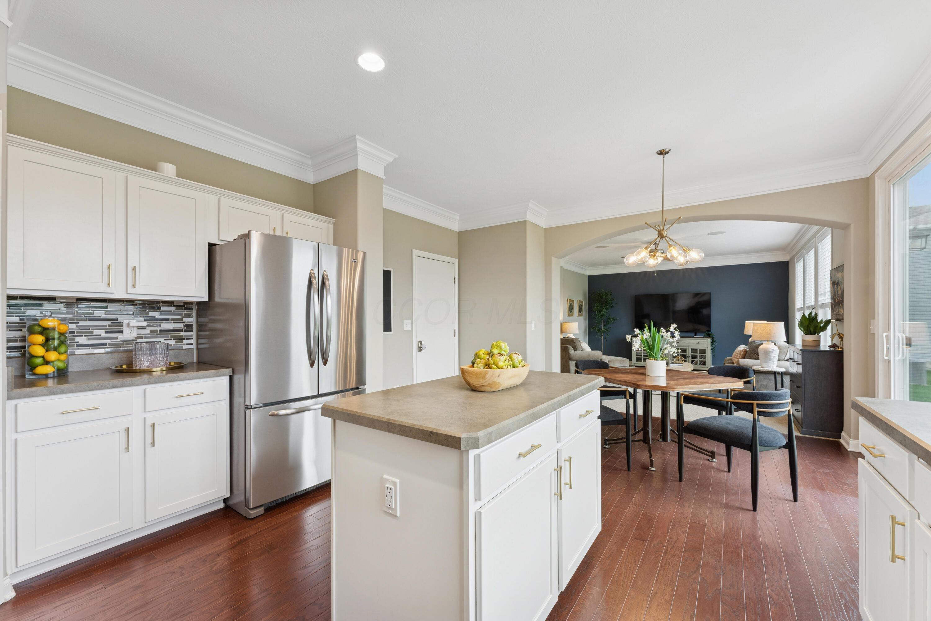 670 Sunbury Meadows Drive