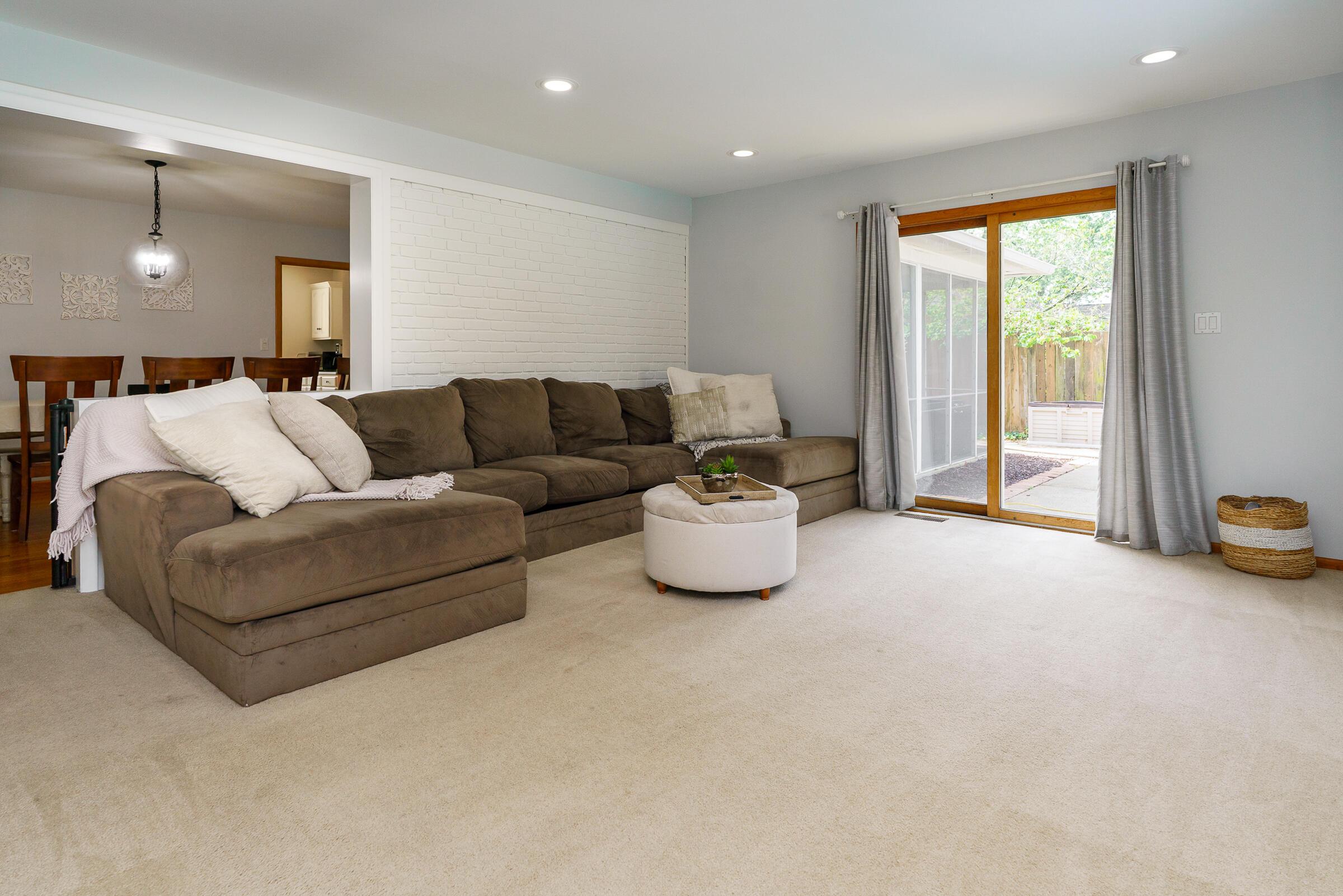 3121 Edgefield Road