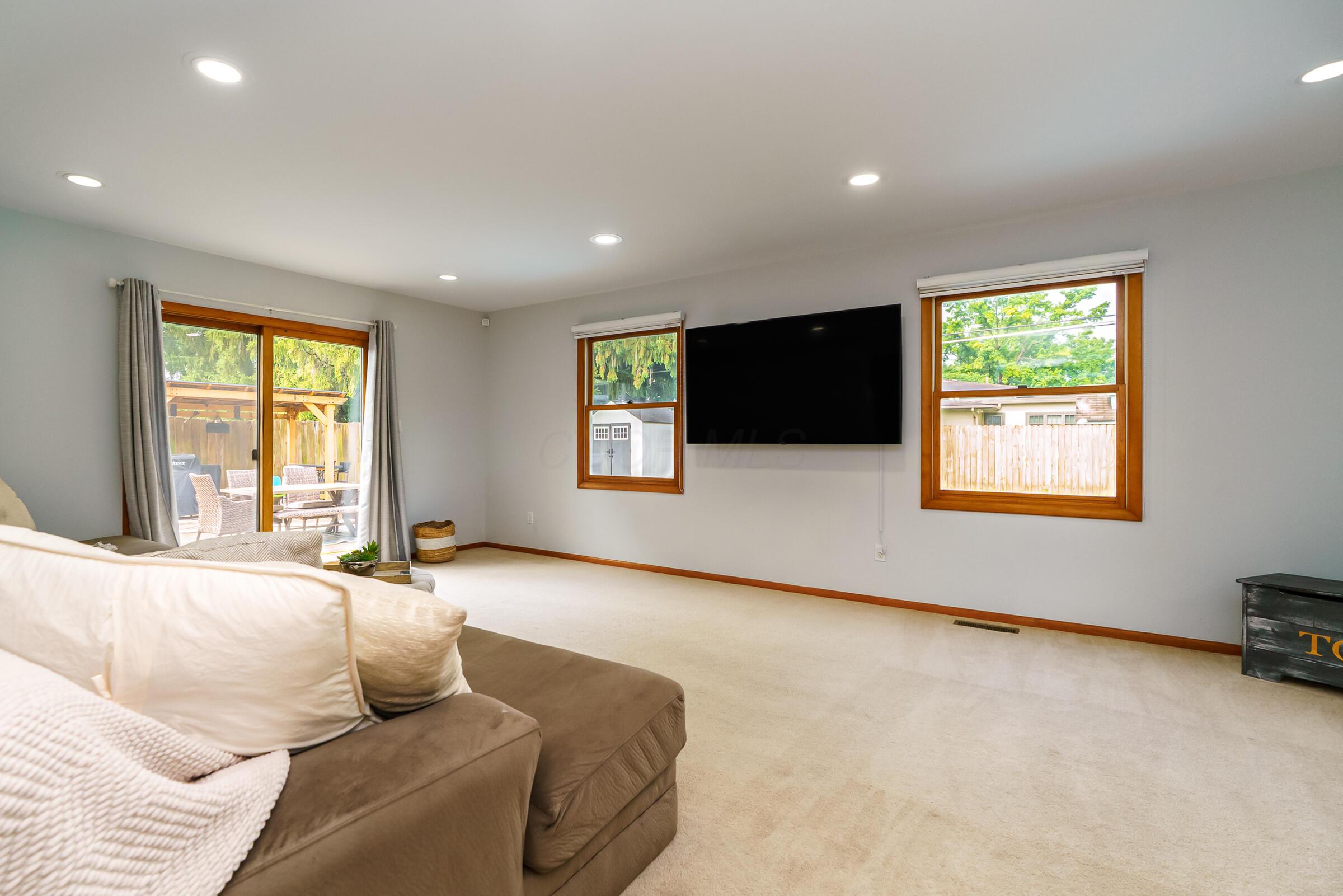 3121 Edgefield Road