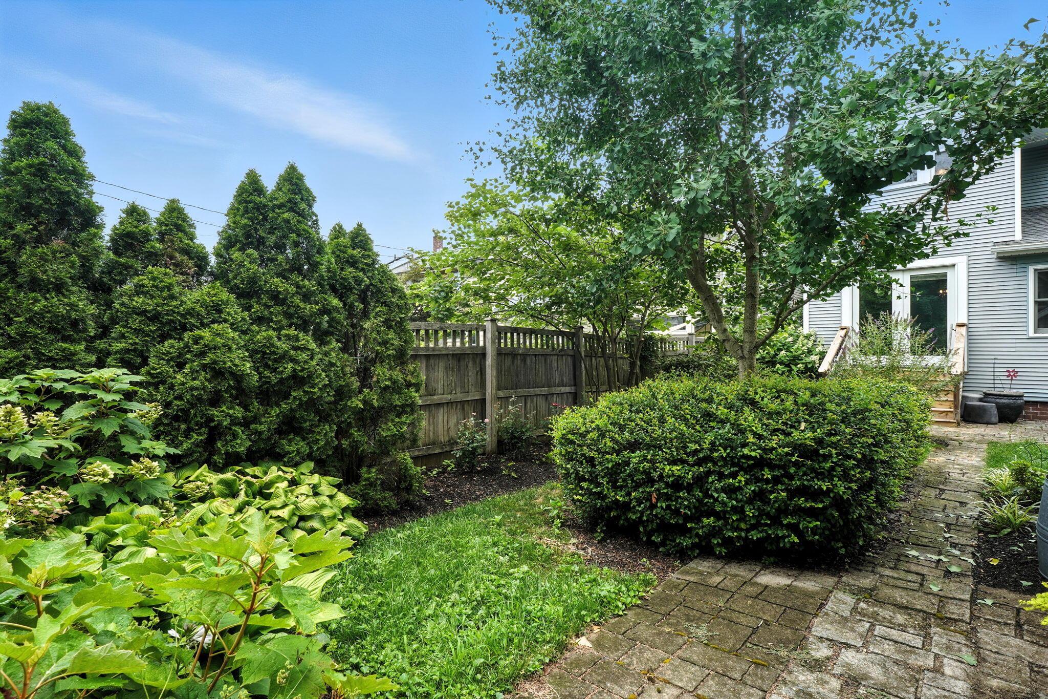 71 E Longview Avenue