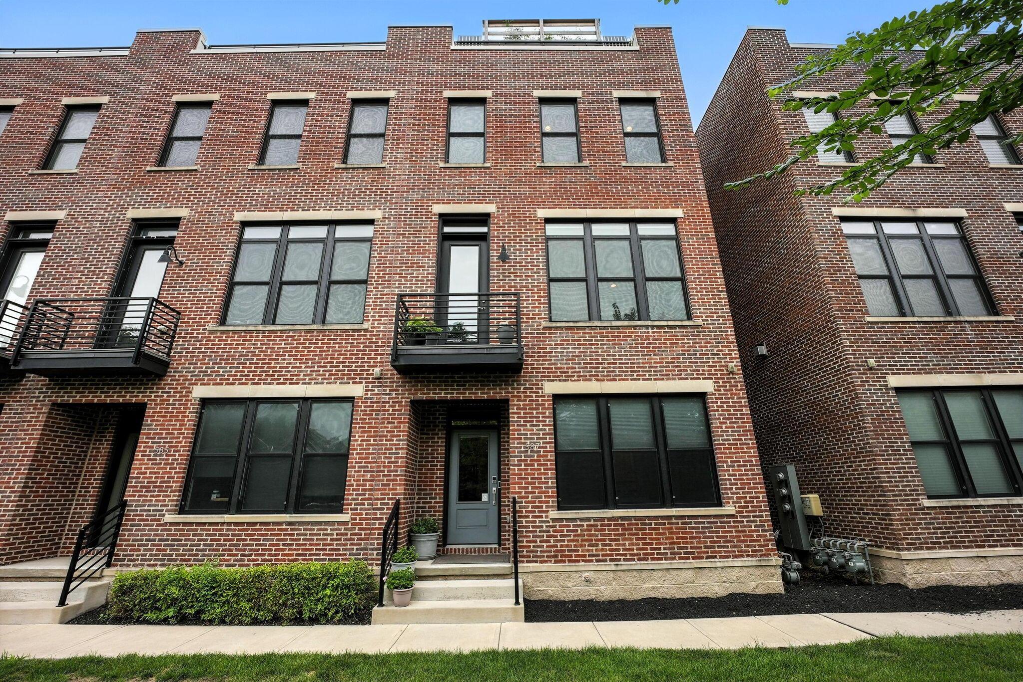 587 W 2nd Avenue
