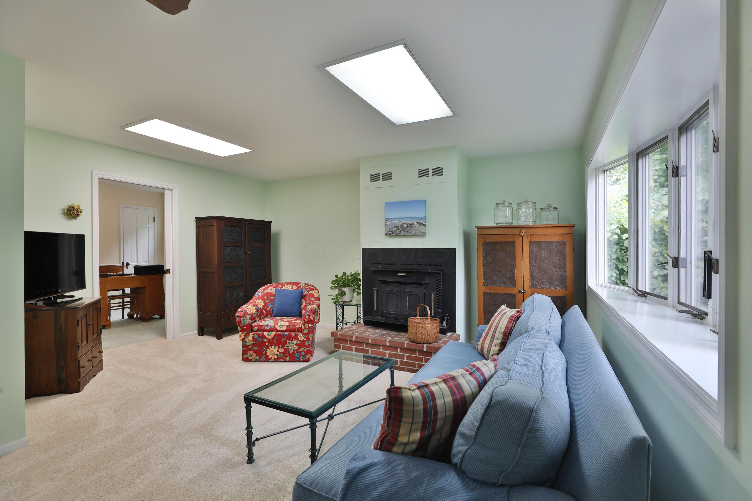 522 Meadoway Park