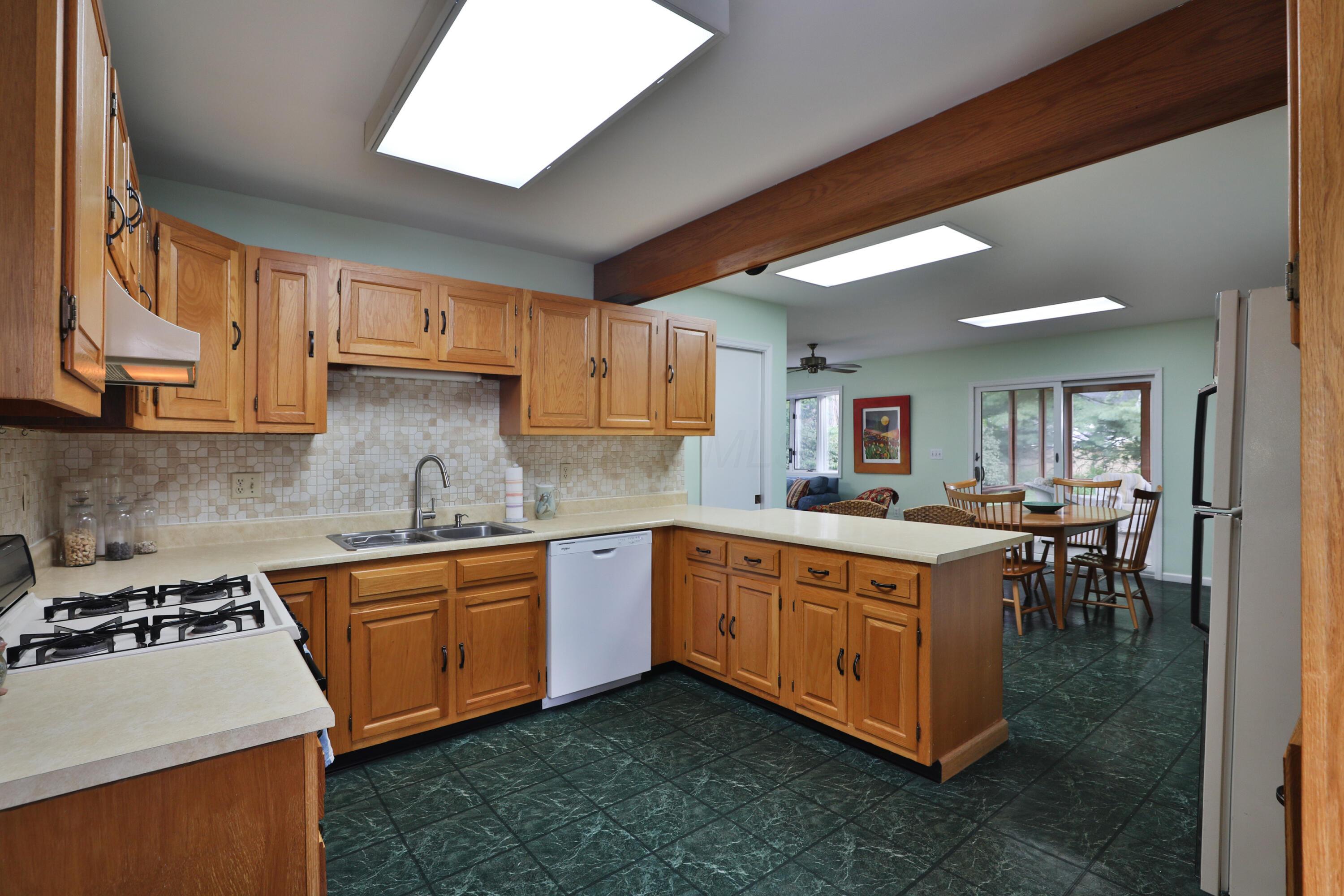 522 Meadoway Park