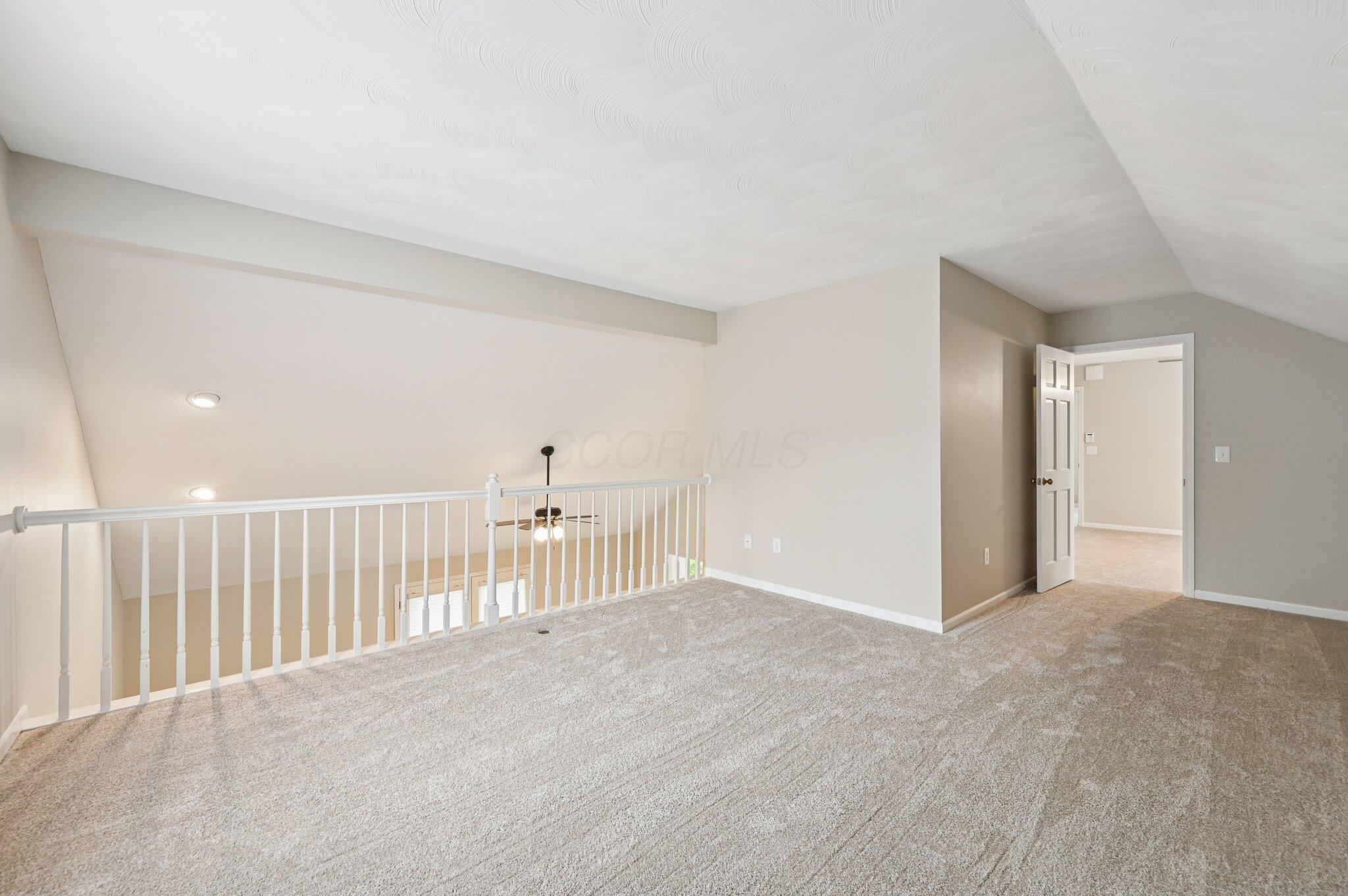 326 Olenview Circle W