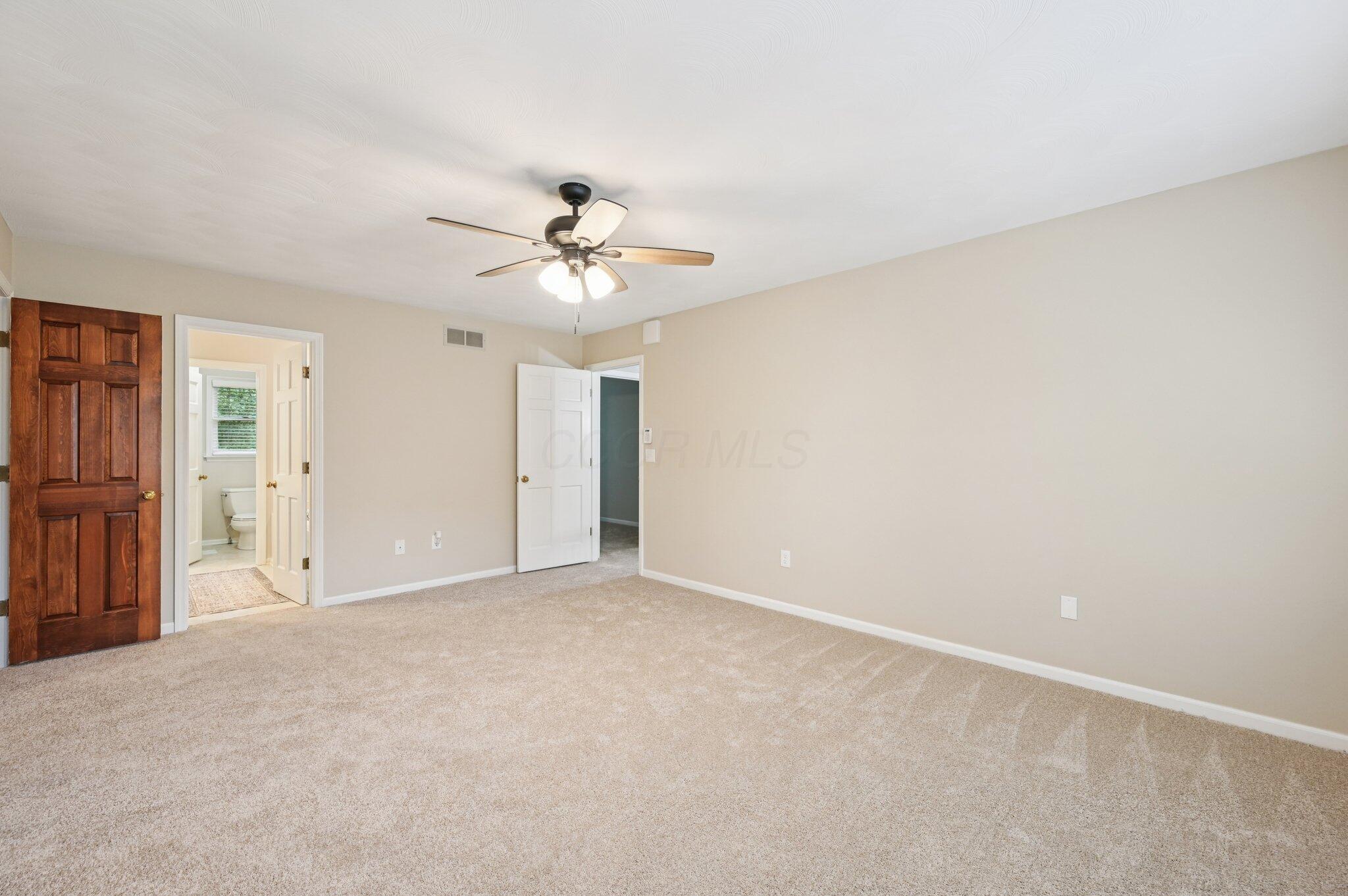 326 Olenview Circle W