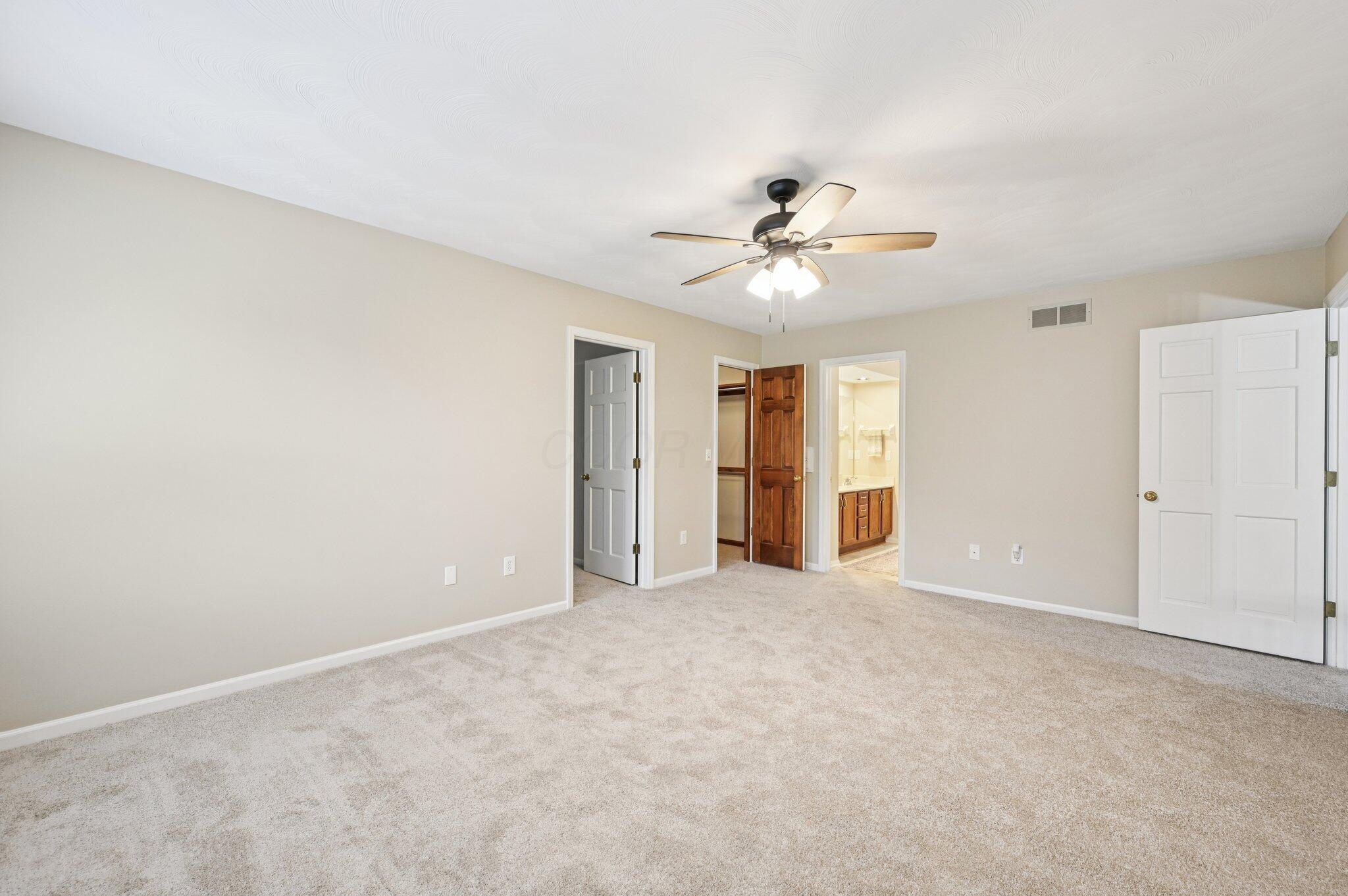 326 Olenview Circle W