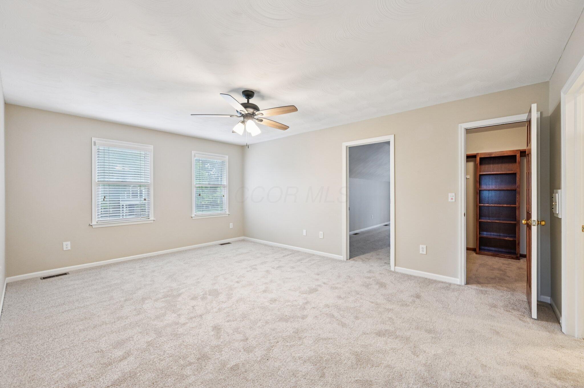 326 Olenview Circle W