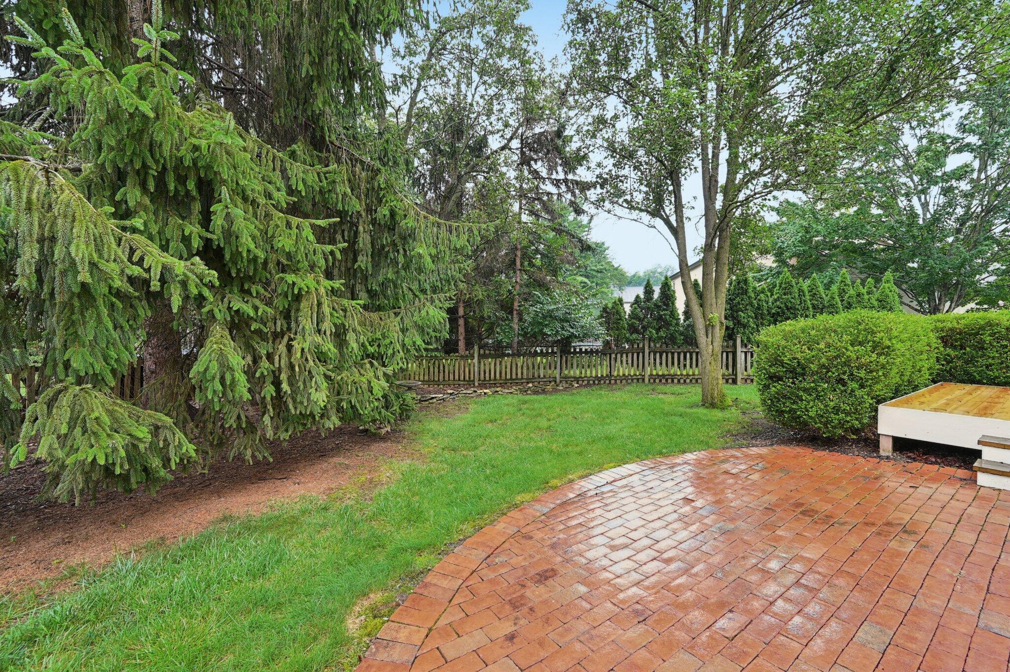 326 Olenview Circle W