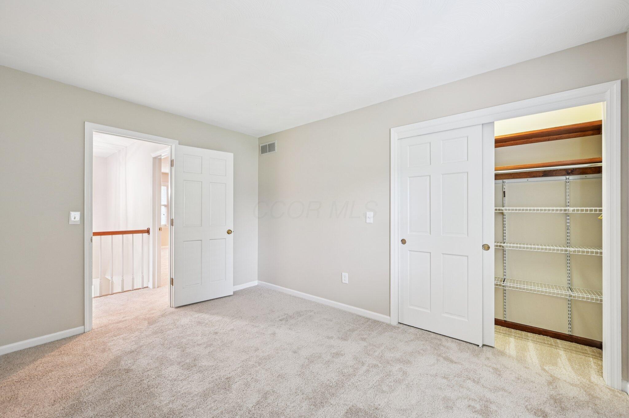 326 Olenview Circle W