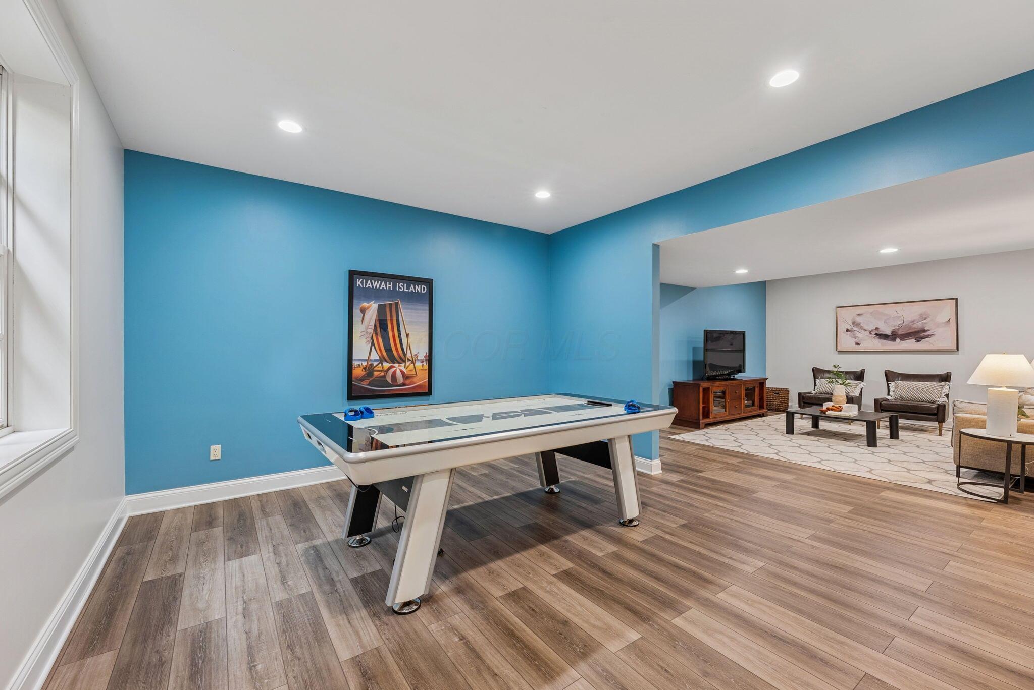 7288 Berkley Square N