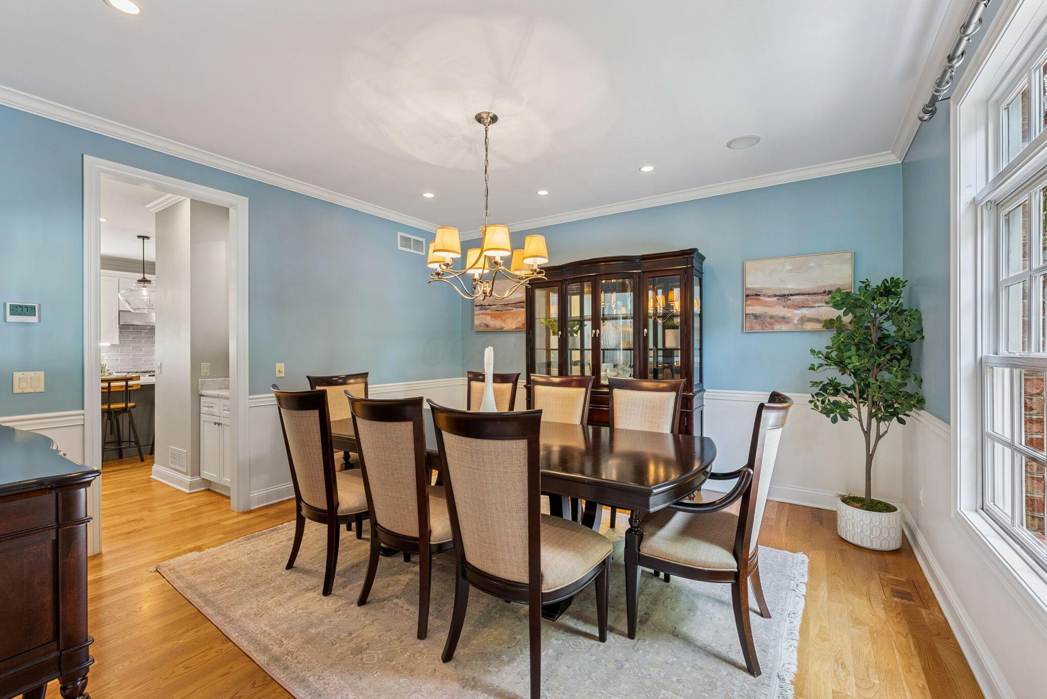 7288 Berkley Square N