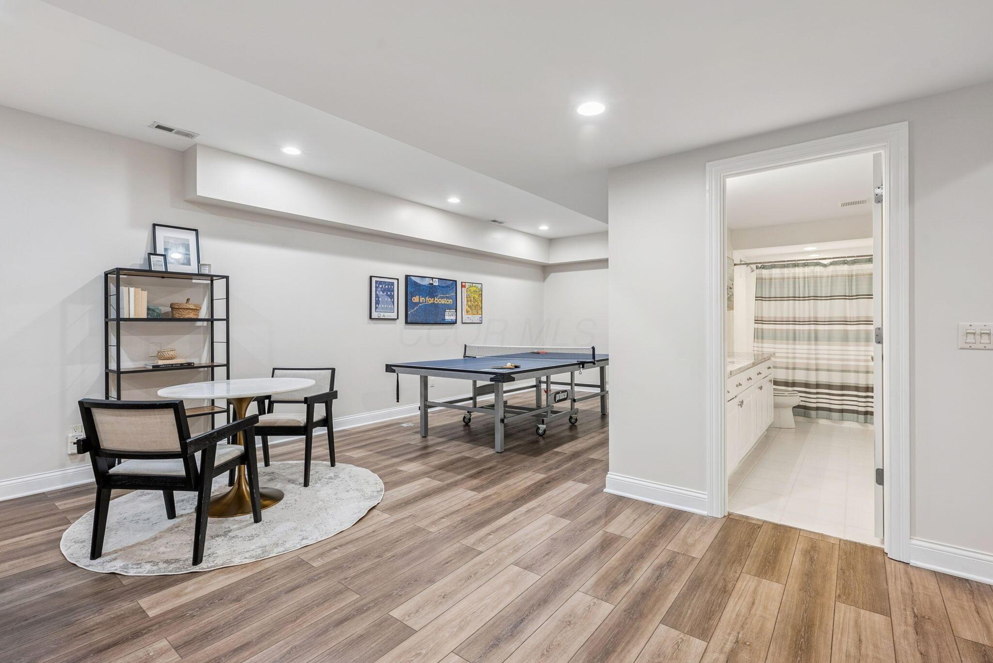 7288 Berkley Square N