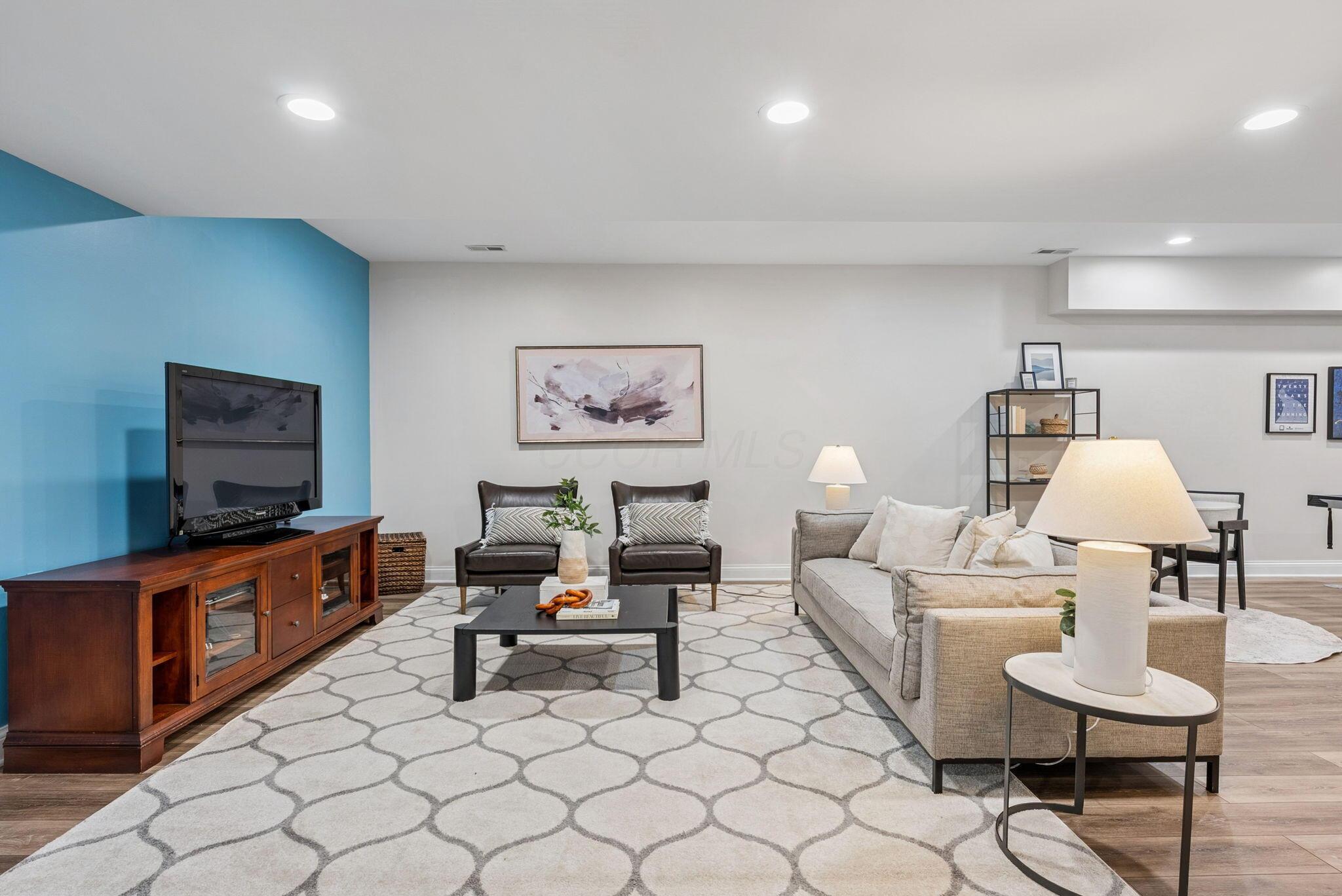 7288 Berkley Square N