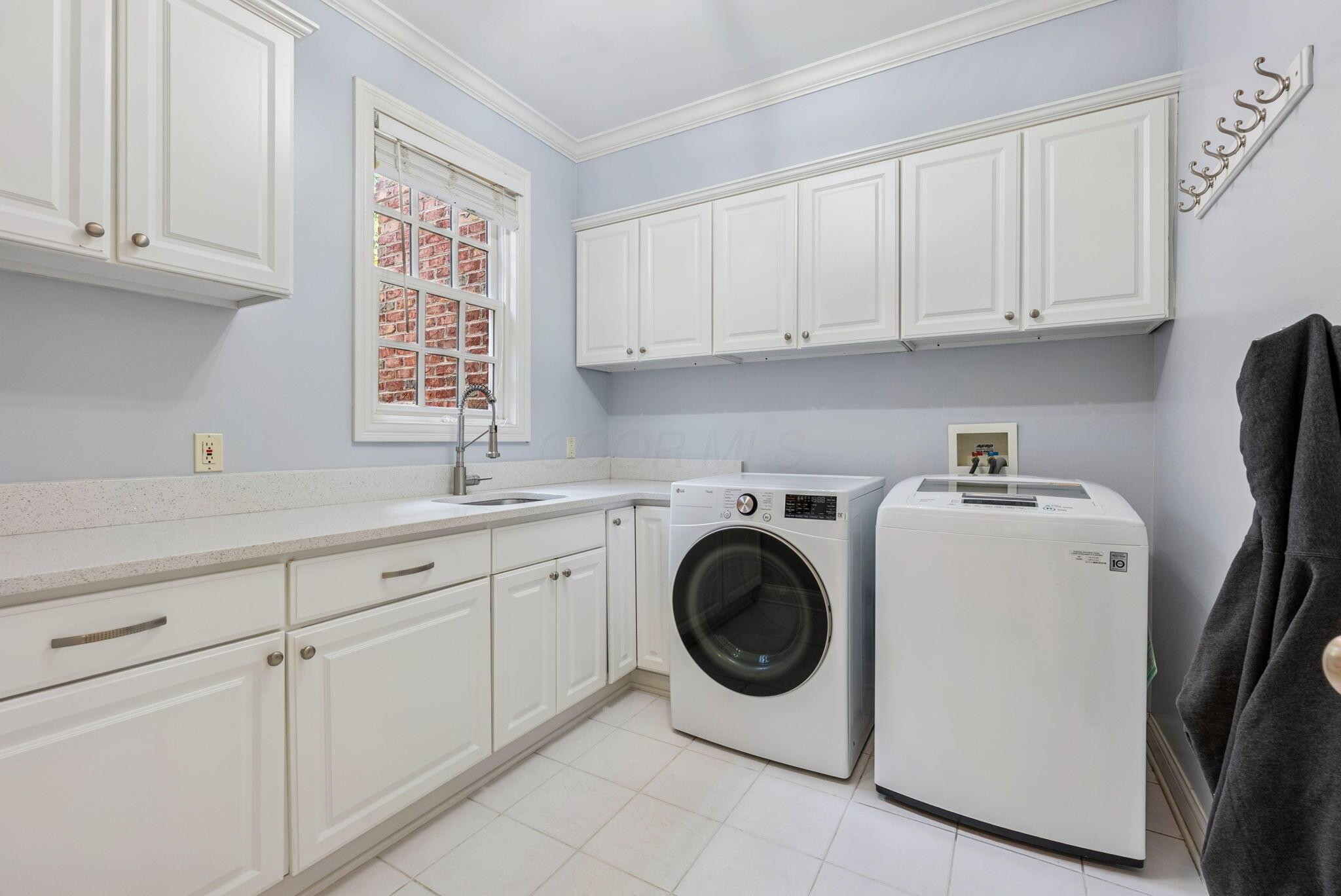 7288 Berkley Square N