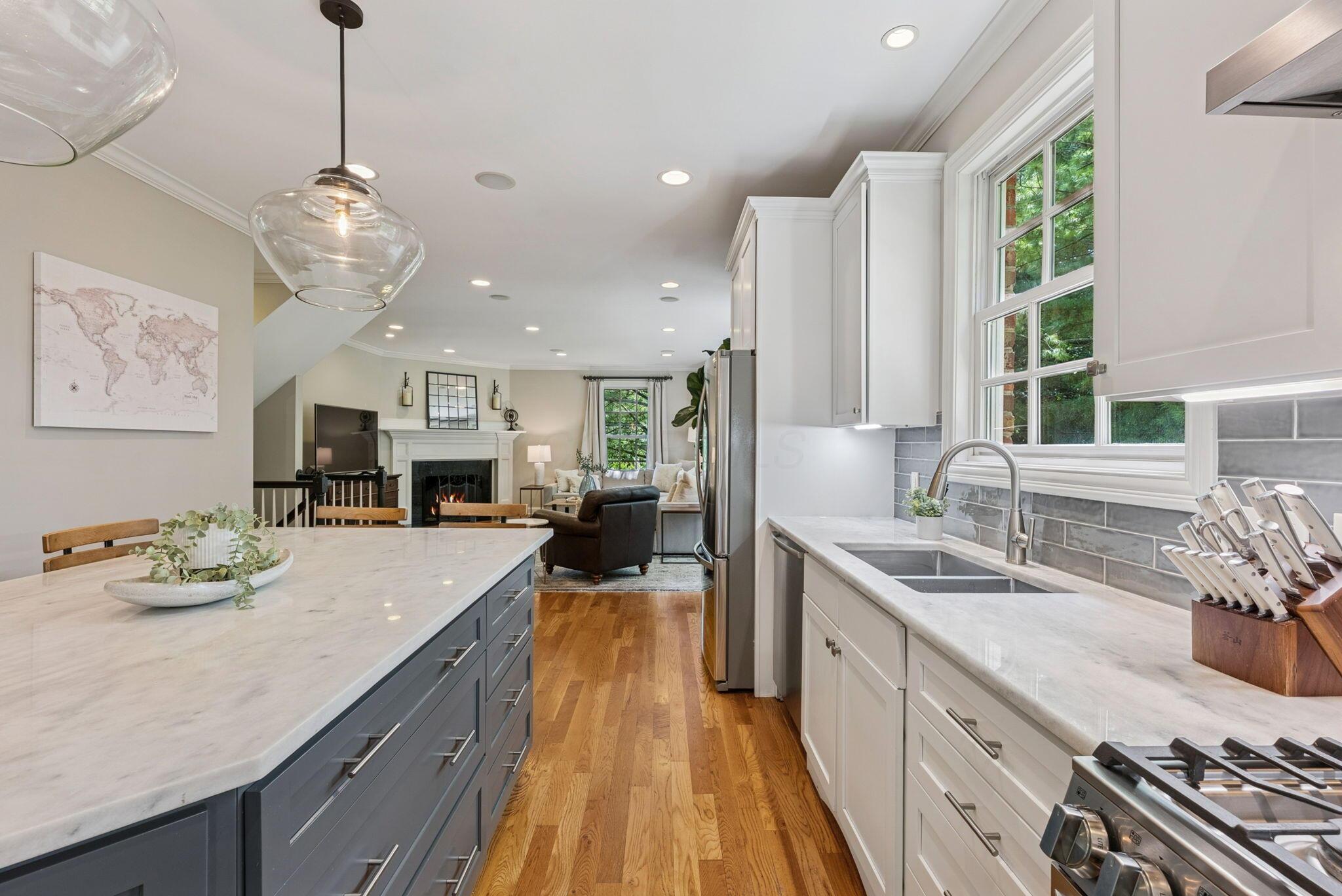 7288 Berkley Square N